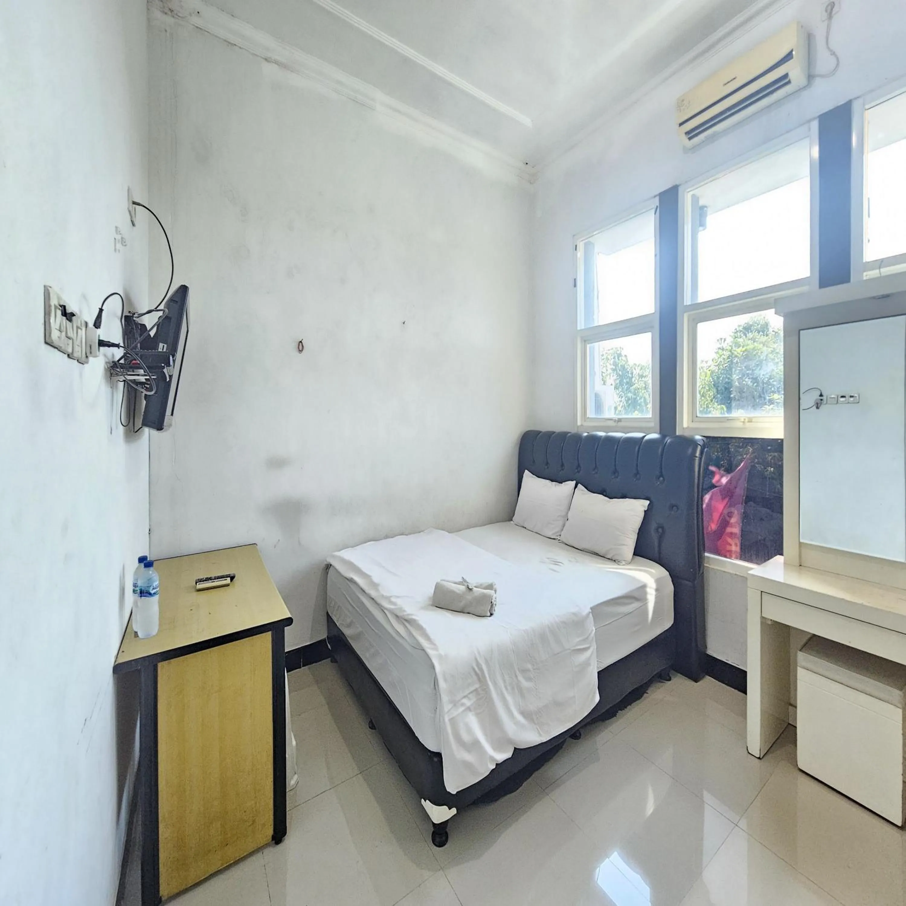 Bedroom, Bed in Ijen Homestay Mojokerto RedPartner
