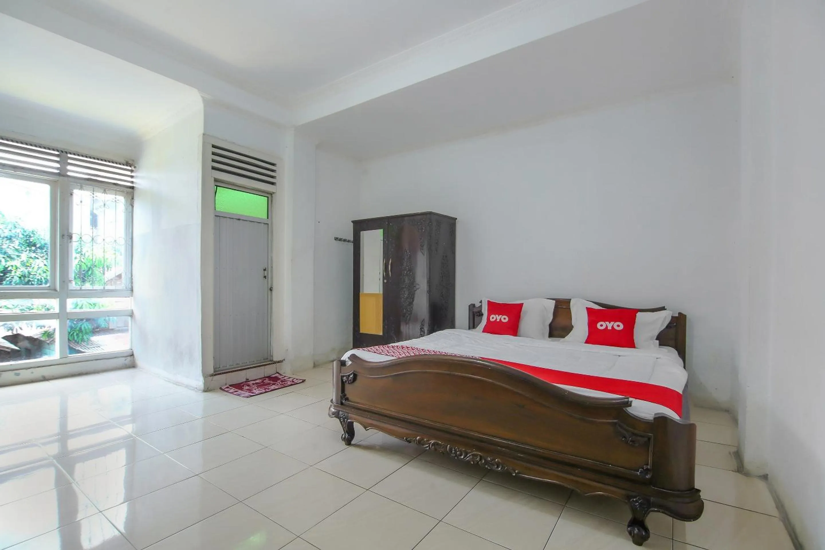 Bedroom, Bed in OYO 3242 Penginapan Saa'ada Syariah