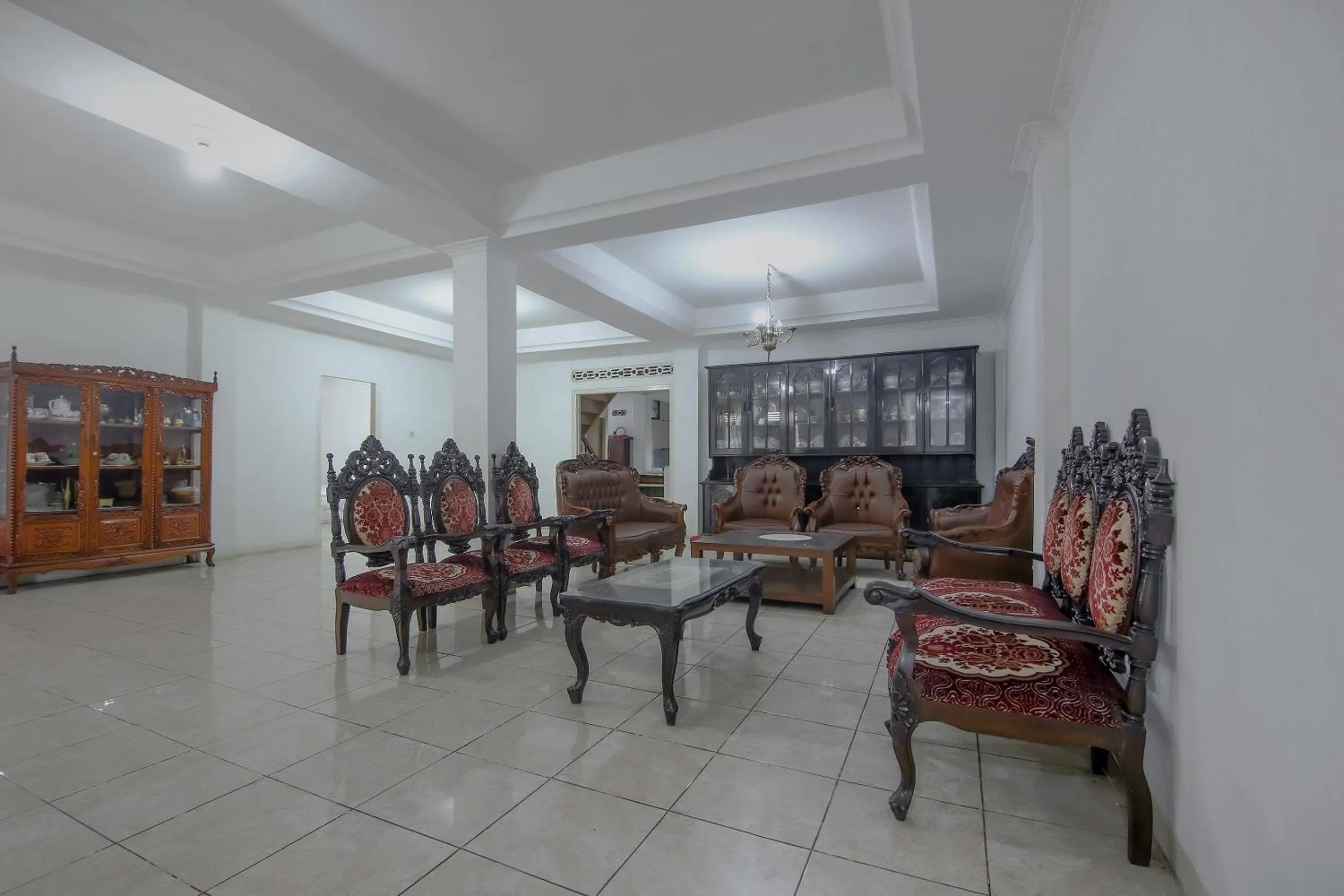 Lobby or reception in OYO 3242 Penginapan Saa'ada Syariah