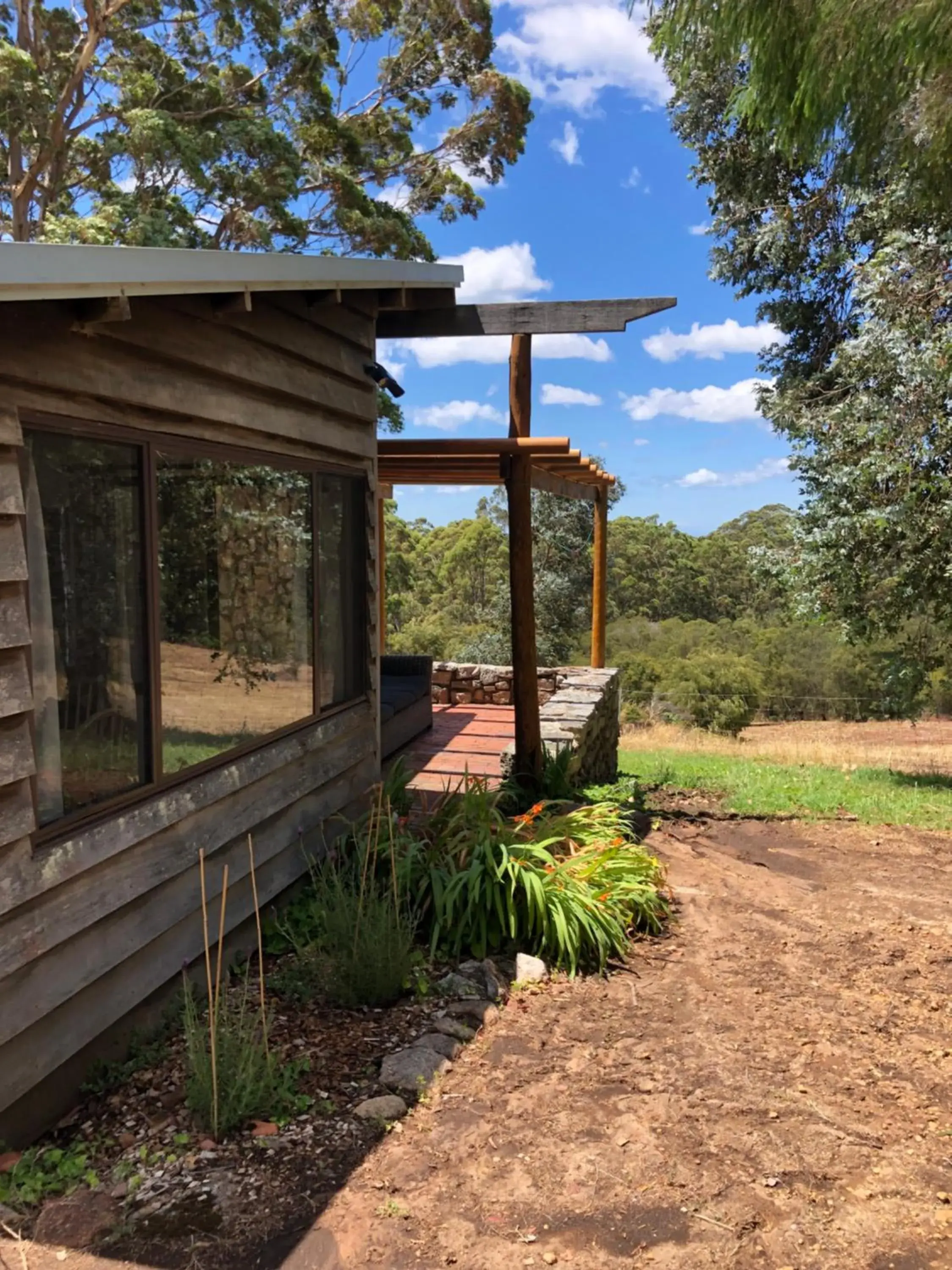 Two-Bedroom Chalet in Turicum AT Monkey Rock Winery & Cider Two-Bedroom Chalet in Turicum AT Monkey Rock Winery & Cider