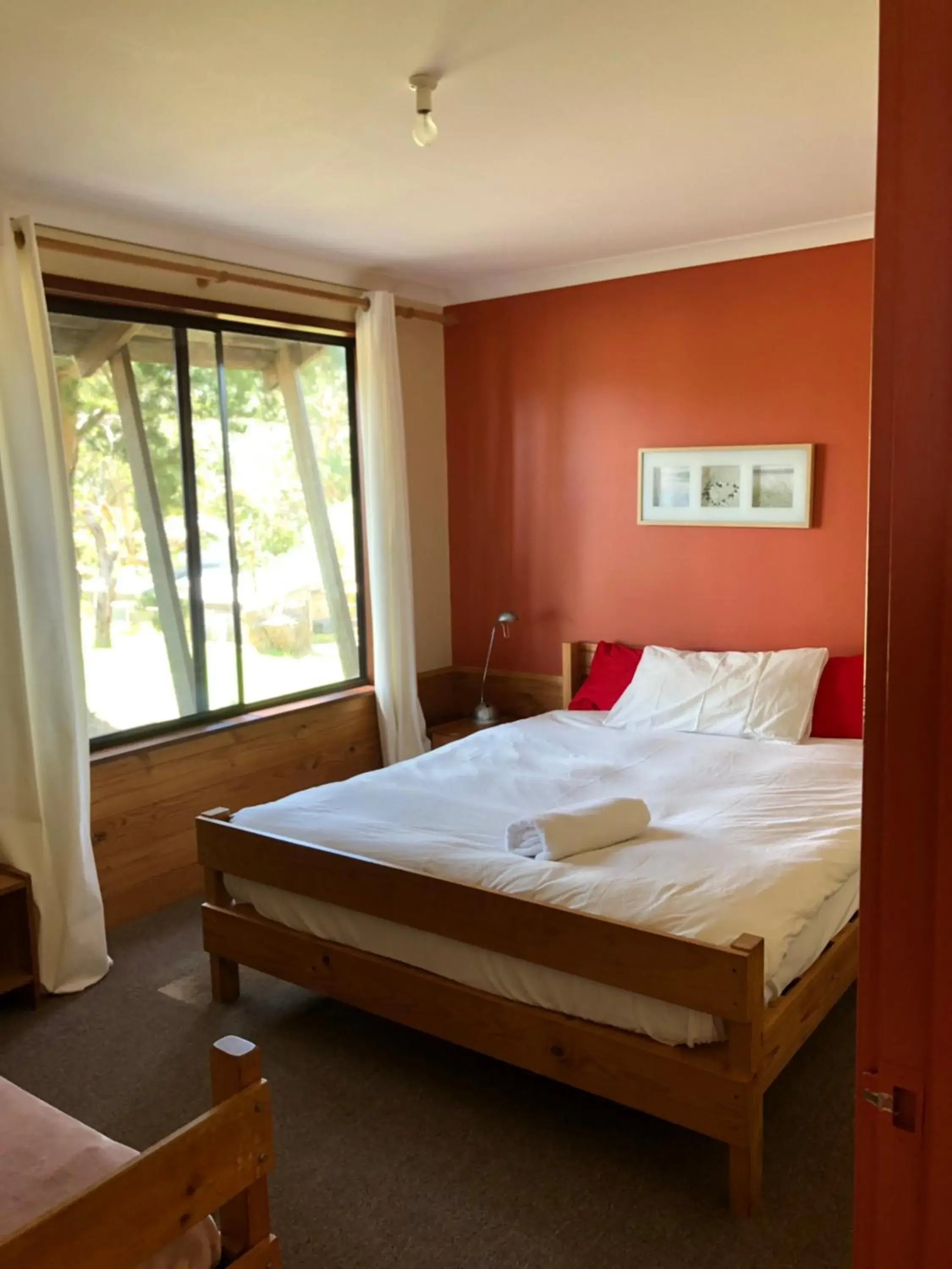 Two-Bedroom Chalet in Turicum AT Monkey Rock Winery & Cider Two-Bedroom Chalet in Turicum AT Monkey Rock Winery & Cider