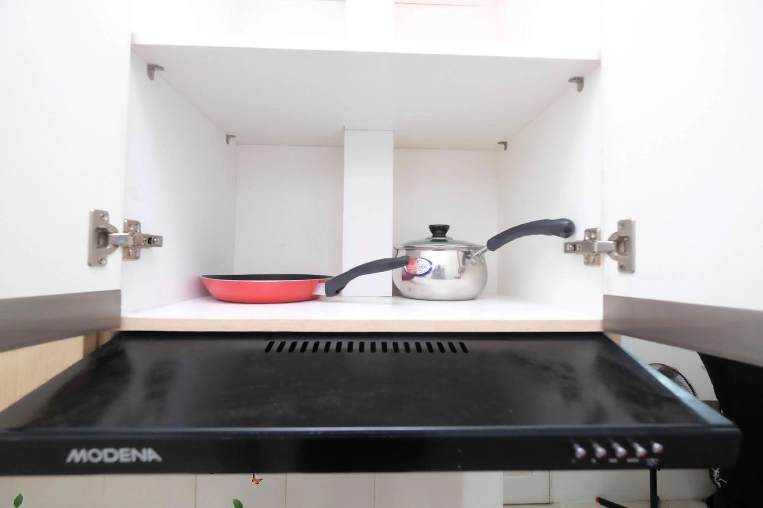 Best Price 1BR Apartment at Teluk Intan By Travelio