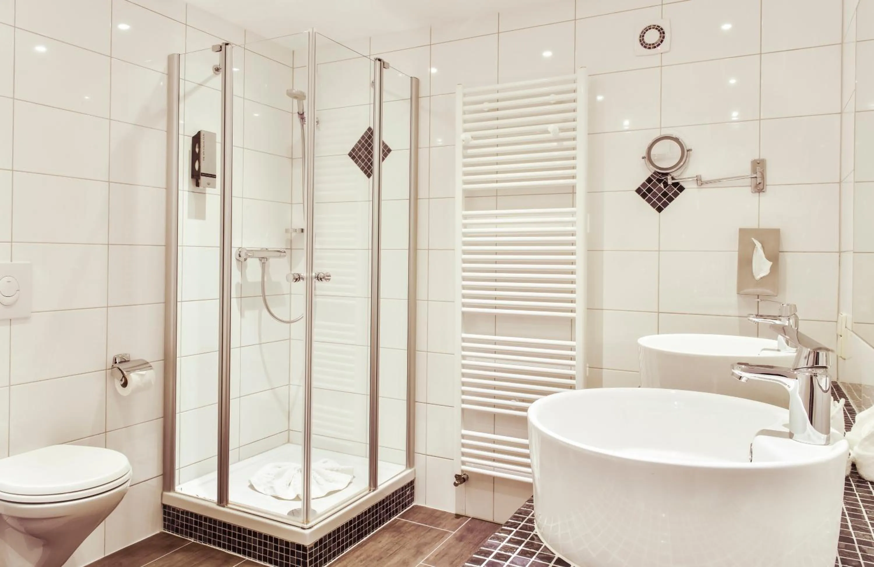 Bathroom in Hotel-Restaurant Barbarossahof