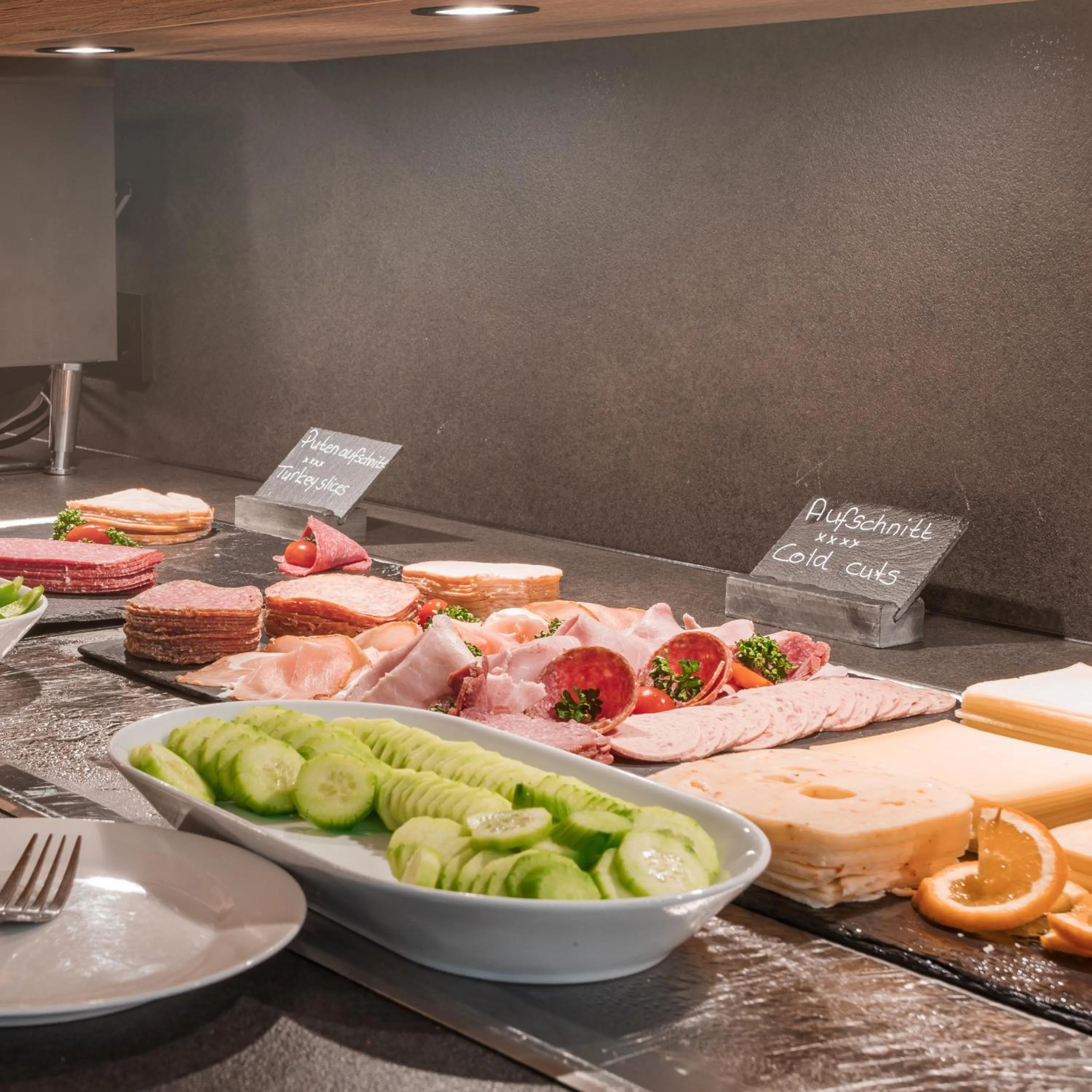 Buffet breakfast in Hotel-Restaurant Barbarossahof