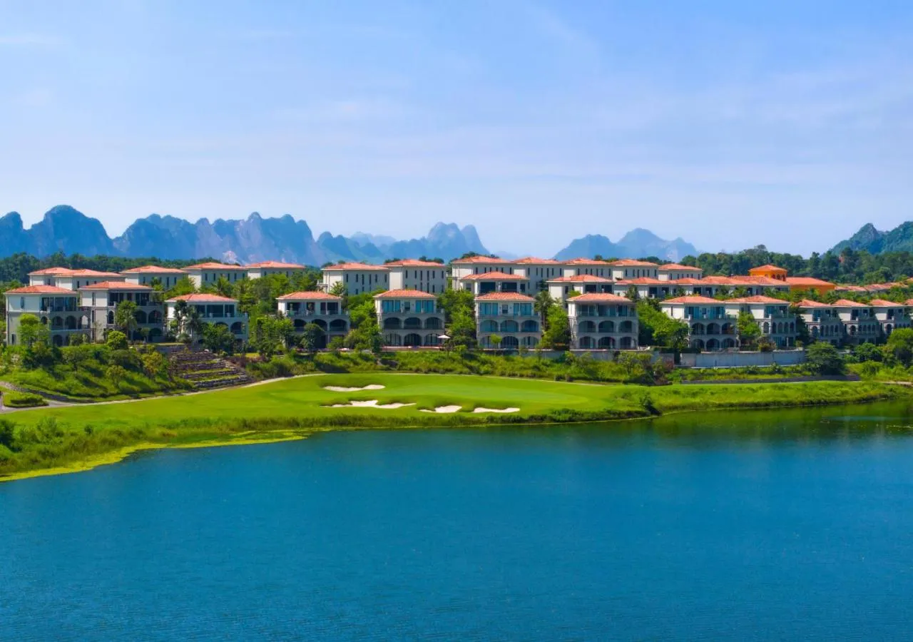 Property building in Wyndham Sky Lake Resort and Villas