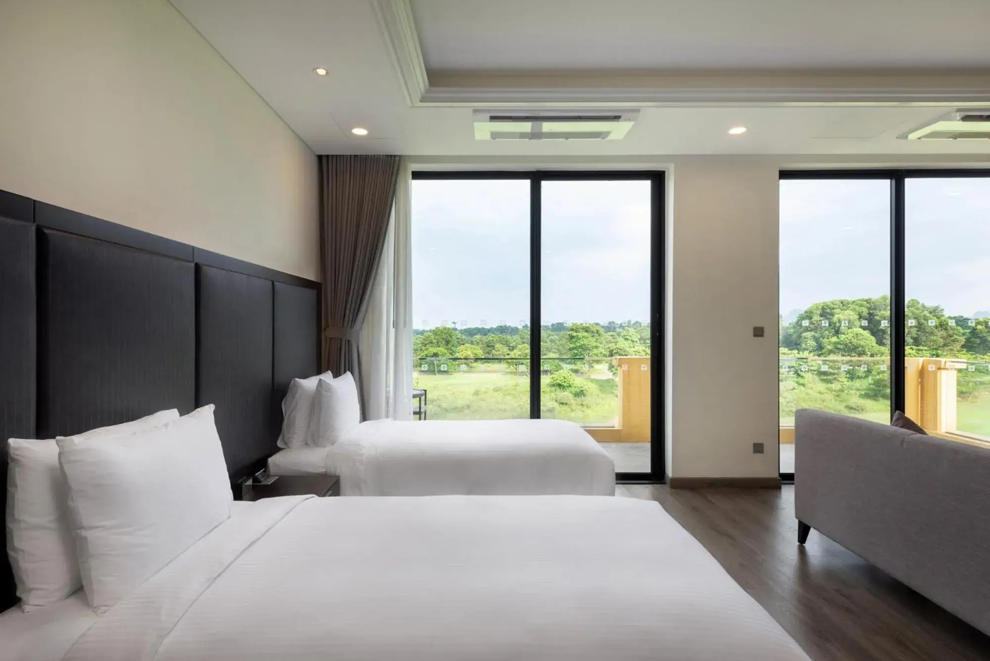Bed in Wyndham Sky Lake Resort and Villas Bed in Wyndham Sky Lake Resort and Villas