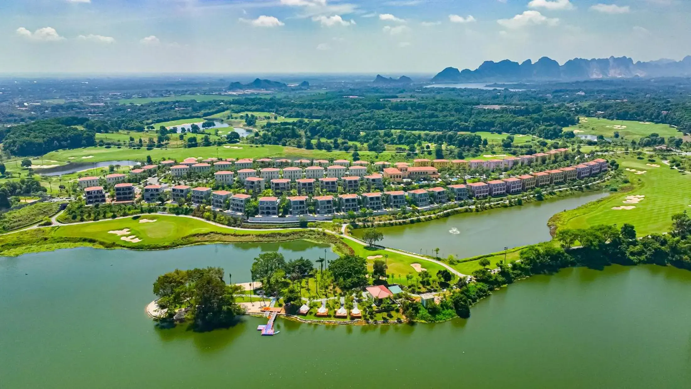 Property building in Wyndham Sky Lake Resort and Villas Property building in Wyndham Sky Lake Resort and Villas