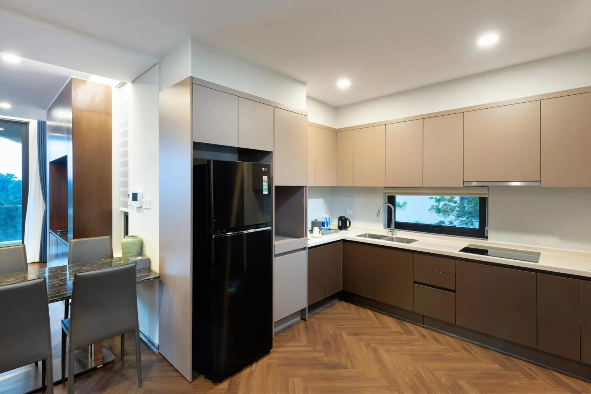 Kitchen or kitchenette in Wyndham Sky Lake Resort and Villas