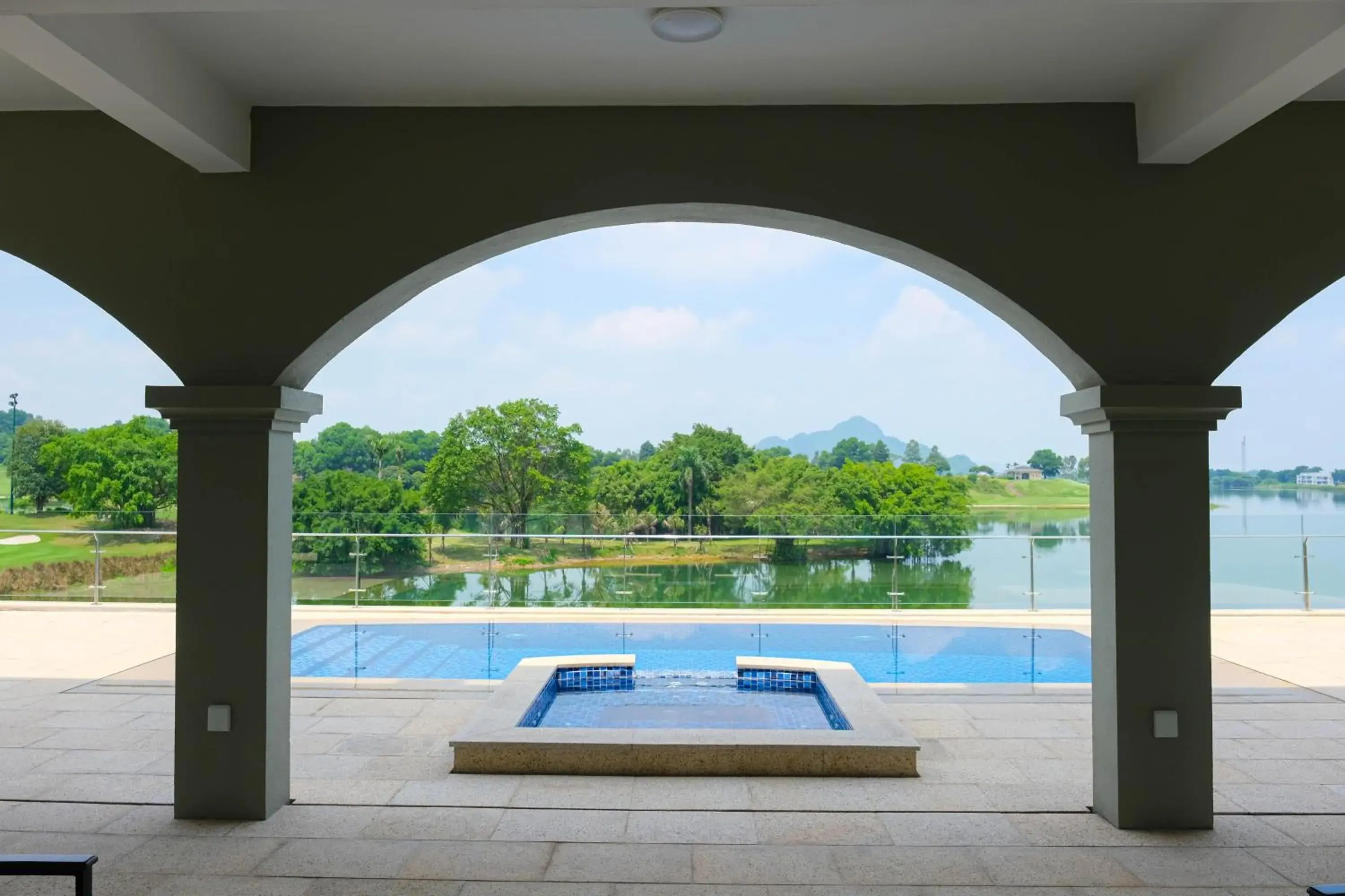 Swimming pool in Wyndham Sky Lake Resort and Villas Swimming pool in Wyndham Sky Lake Resort and Villas