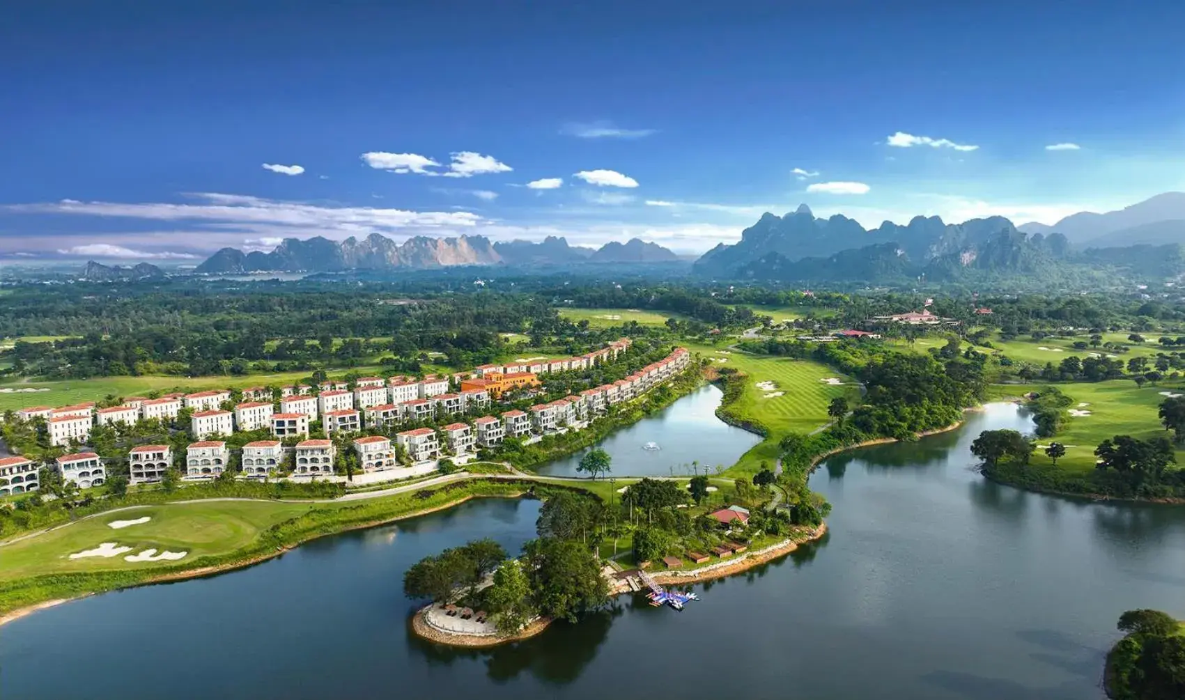 Property building in Wyndham Sky Lake Resort and Villas Property building in Wyndham Sky Lake Resort and Villas