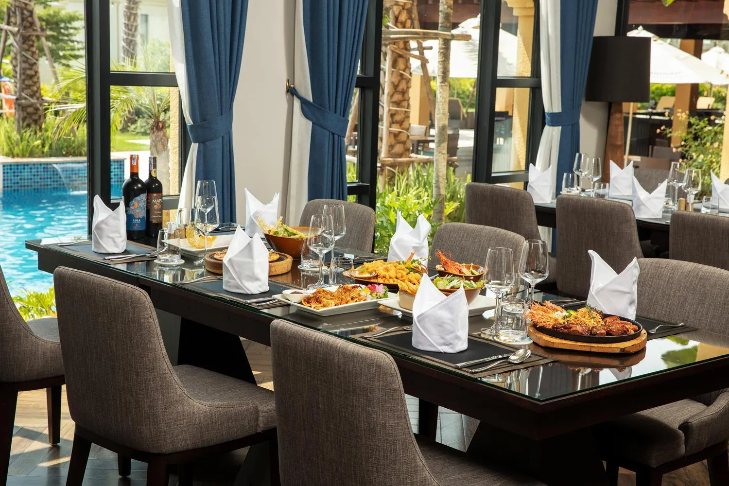 Restaurant/places to eat in Wyndham Sky Lake Resort and Villas