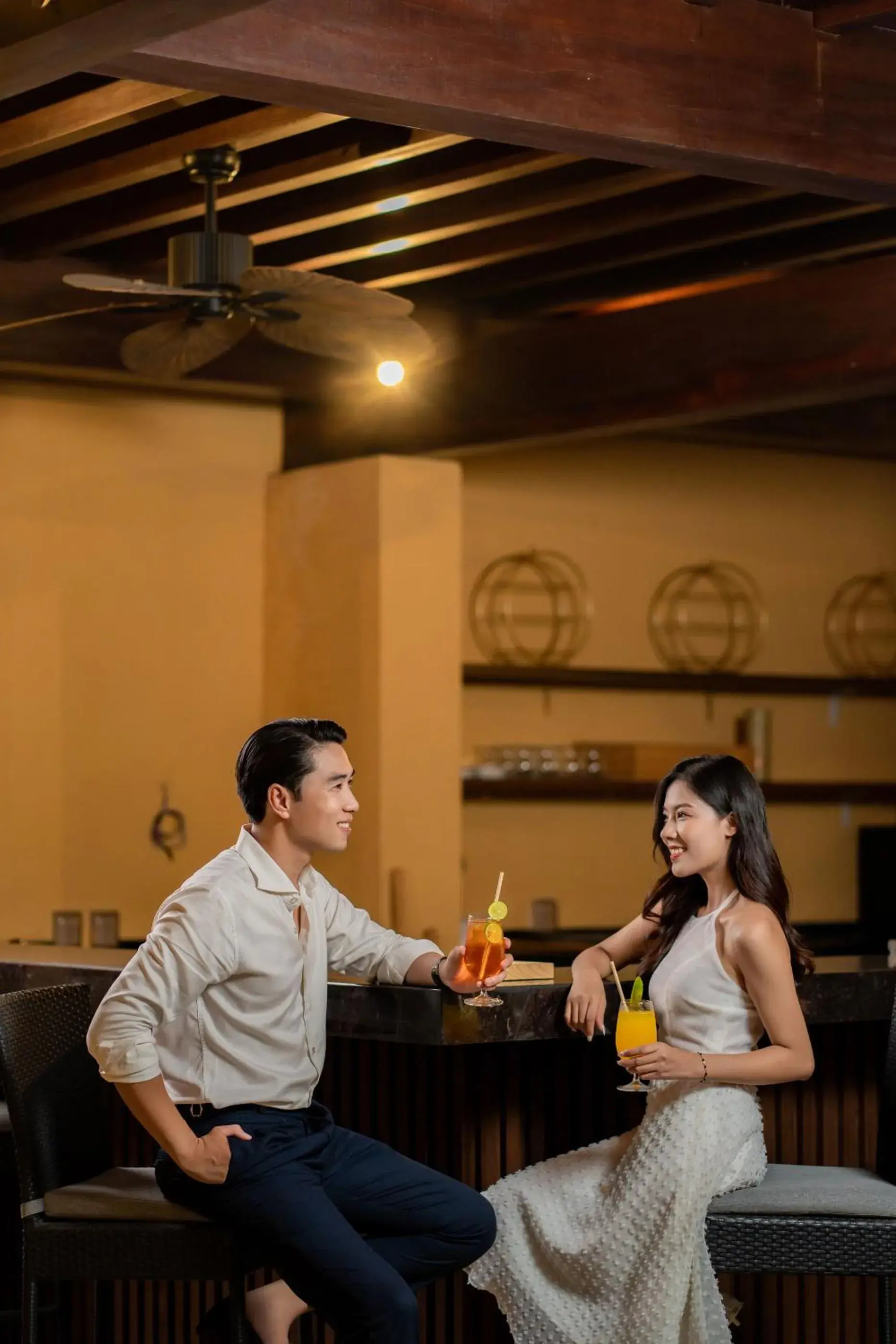 Lounge or bar in Wyndham Sky Lake Resort and Villas Lounge or bar in Wyndham Sky Lake Resort and Villas