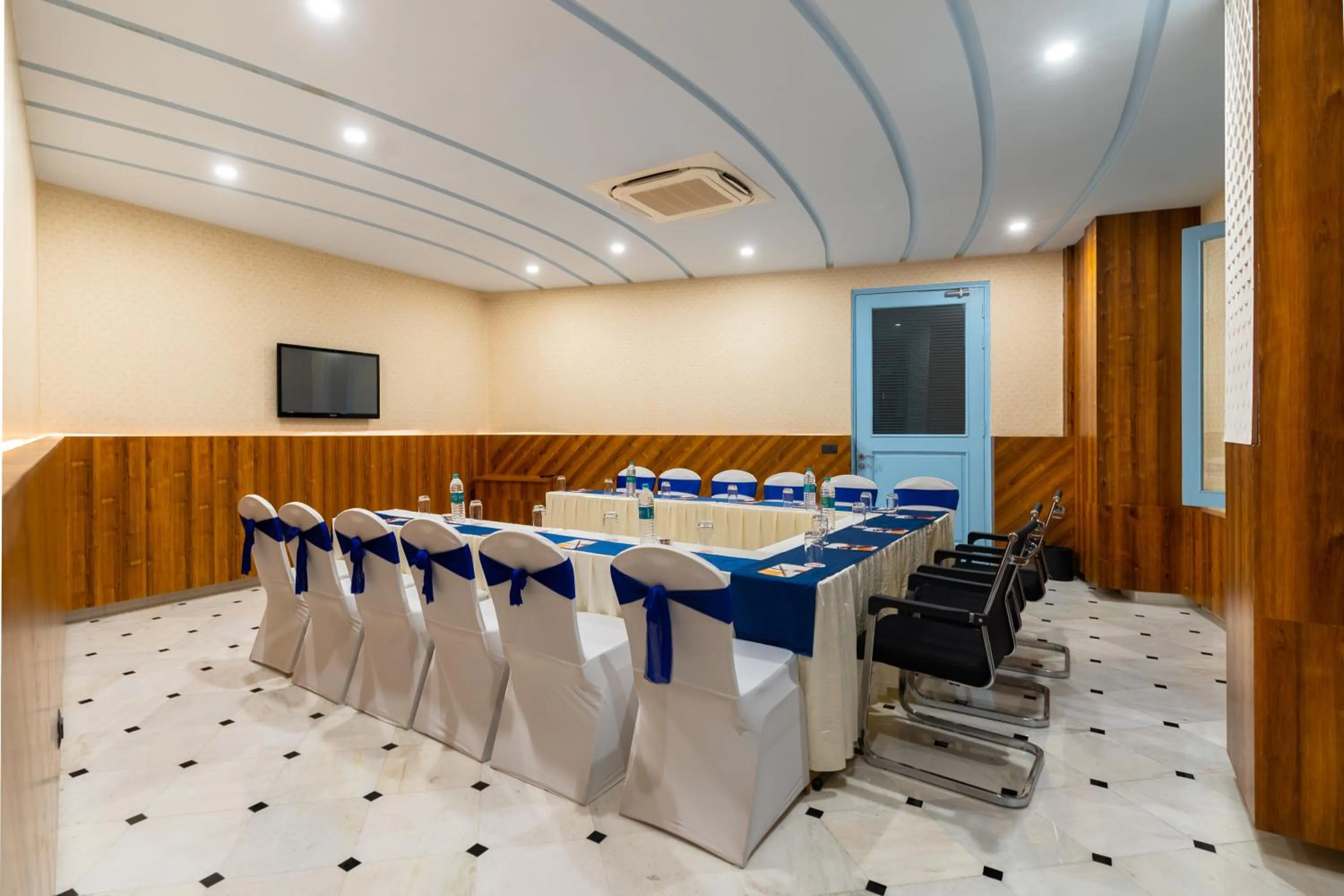 Meeting/conference room in Ramee Royal Resort & Spa - Udaipur