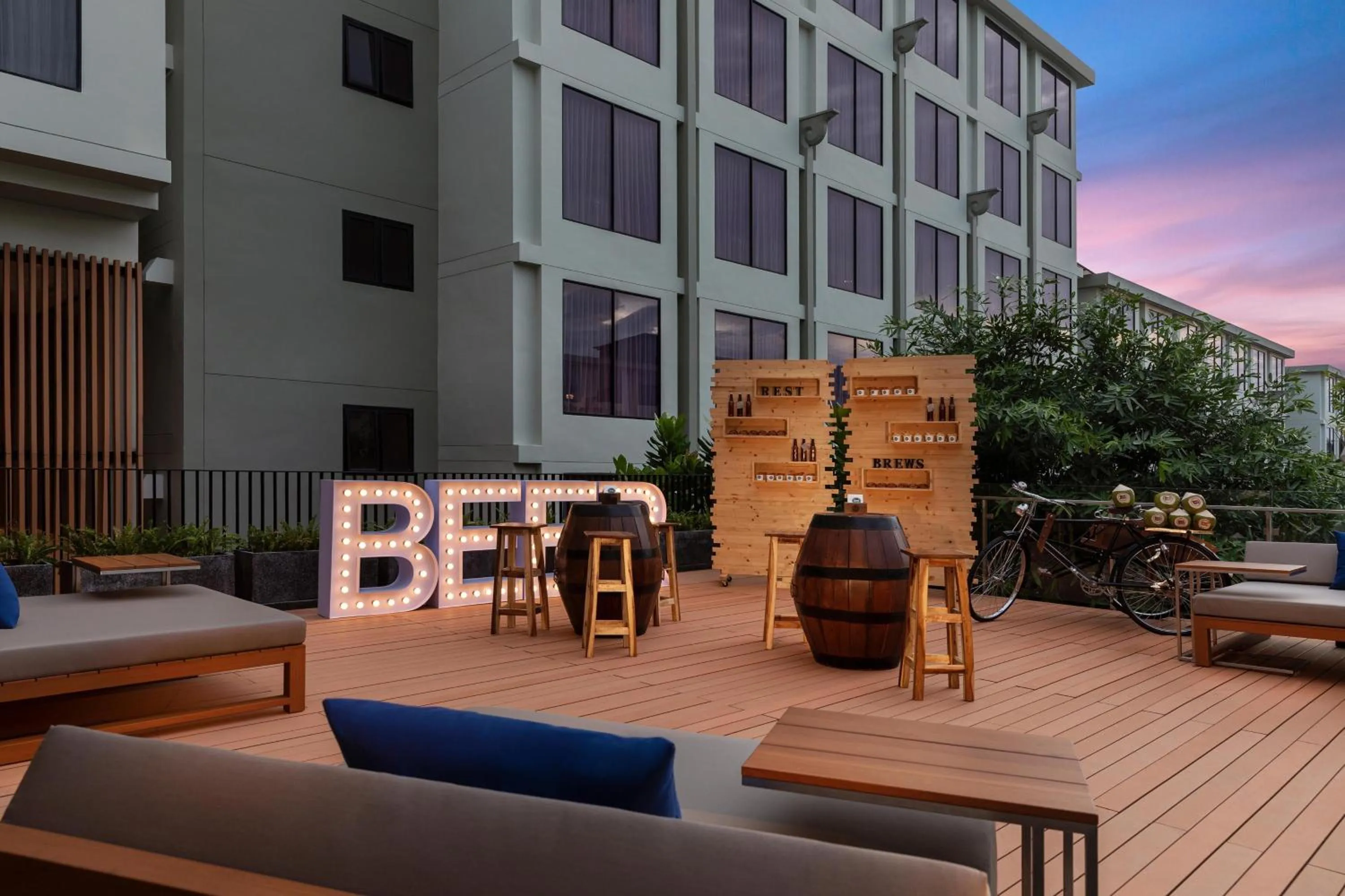 Meeting/conference room in Four Points by Sheraton Phuket Patong Beach Resort