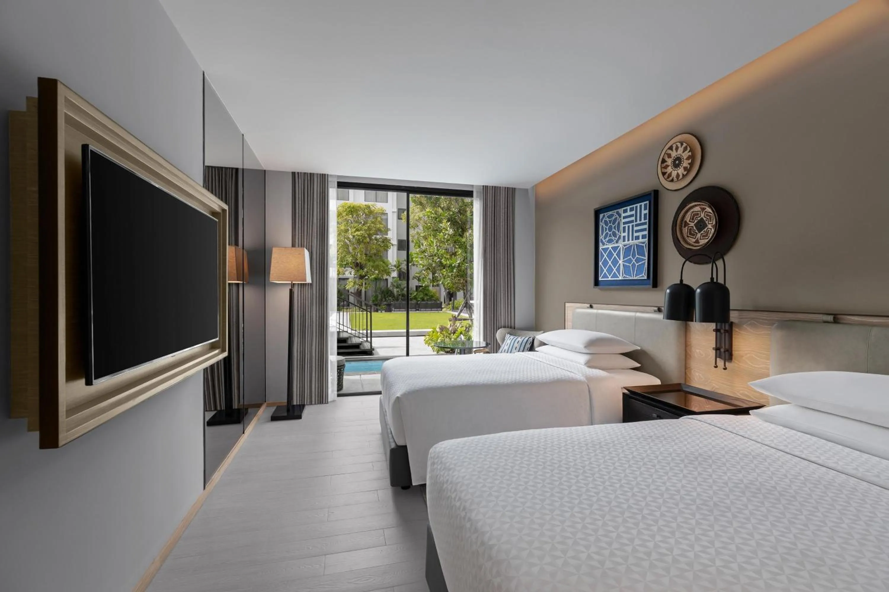 Swimming pool, Bed in Four Points by Sheraton Phuket Patong Beach Resort