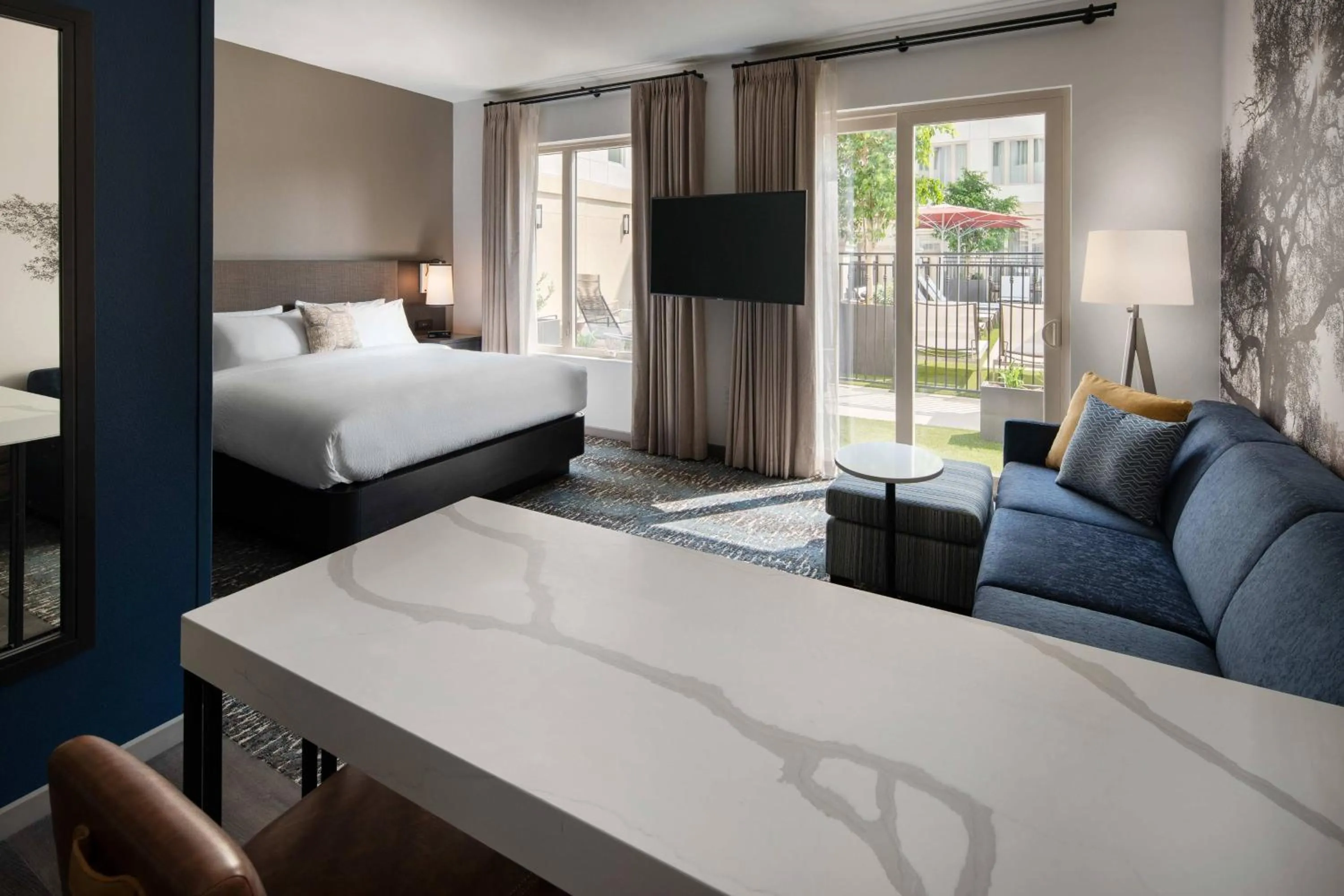 Bedroom, Bed in Residence Inn Los Angeles Glendale