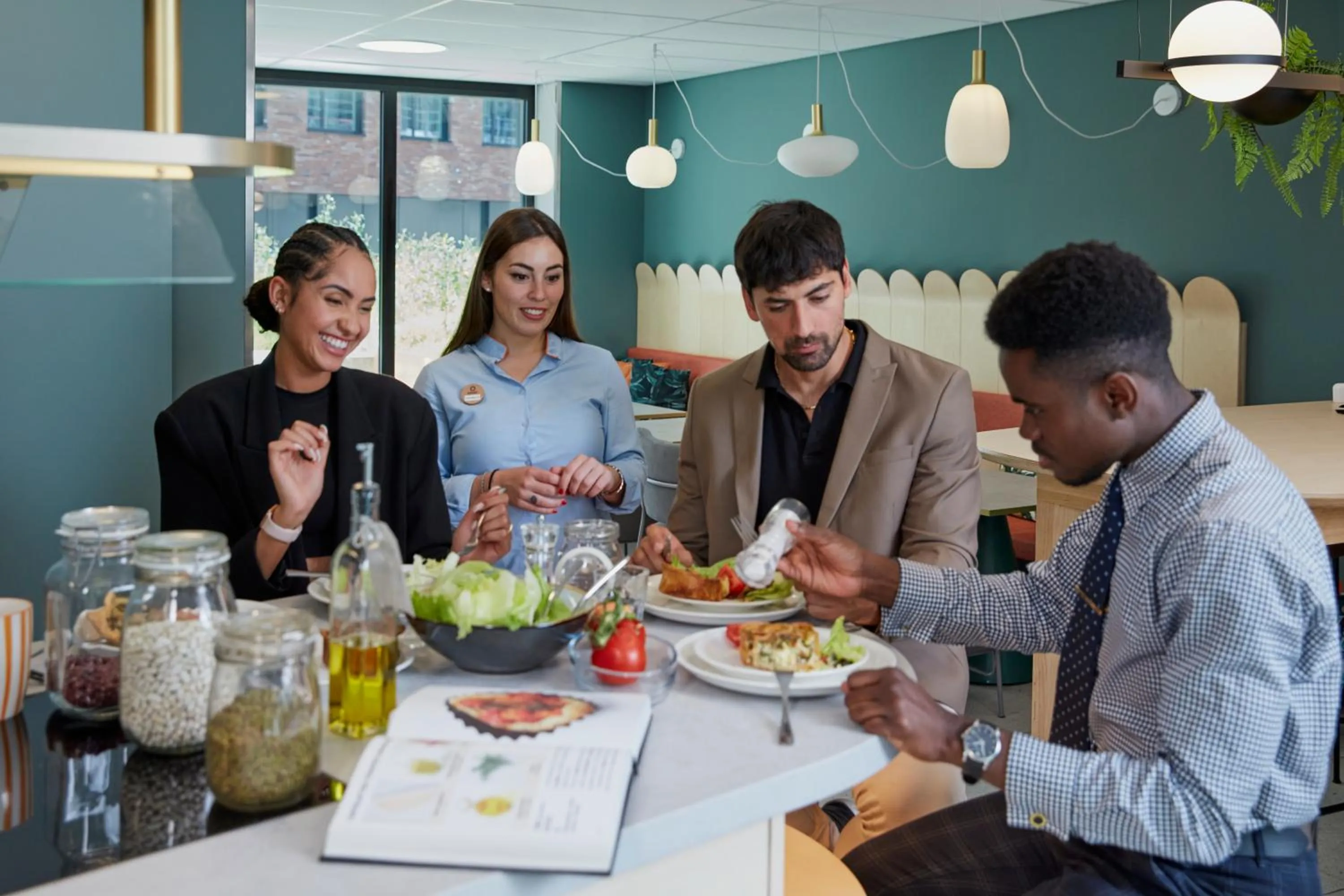 Breakfast in Adagio access Brussels Delta