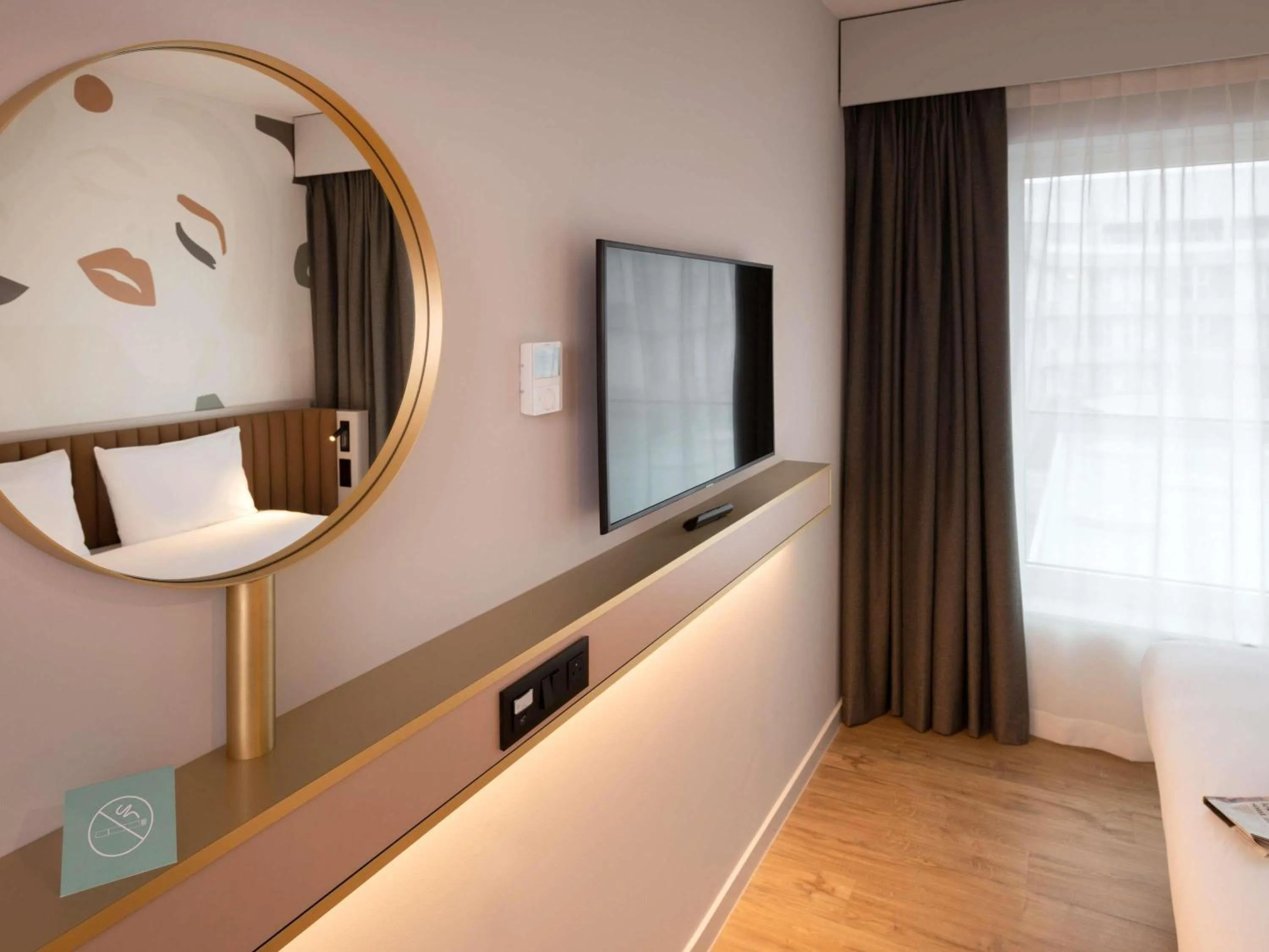 Bedroom, Bed in Adagio access Brussels Delta