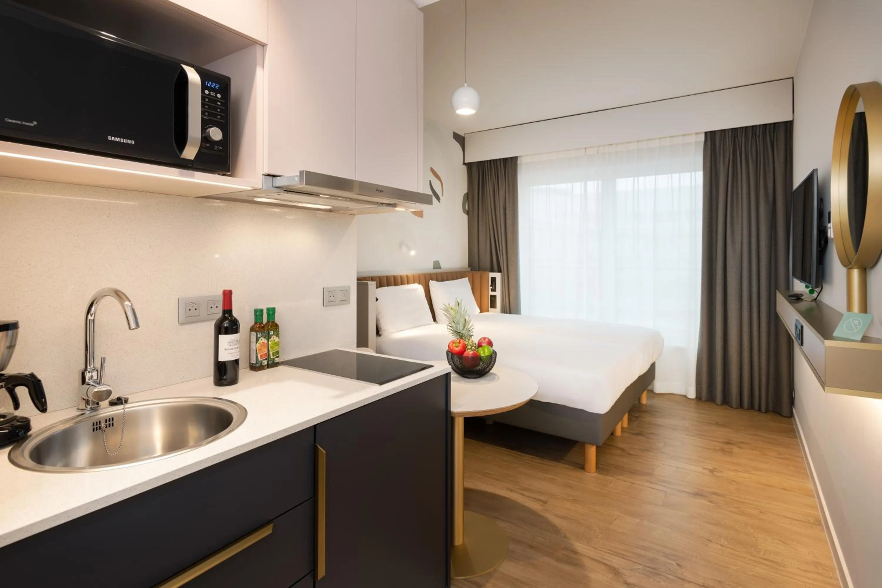 Bed in Adagio access Brussels Delta