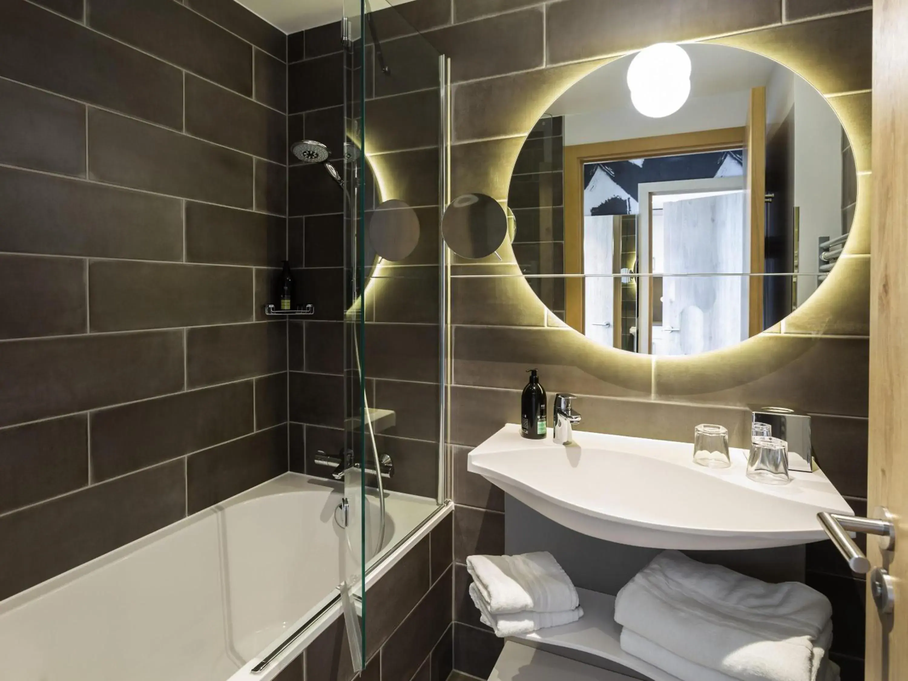 Bedroom in Aparthotel Adagio London Stratford Bedroom in Aparthotel Adagio London Stratford