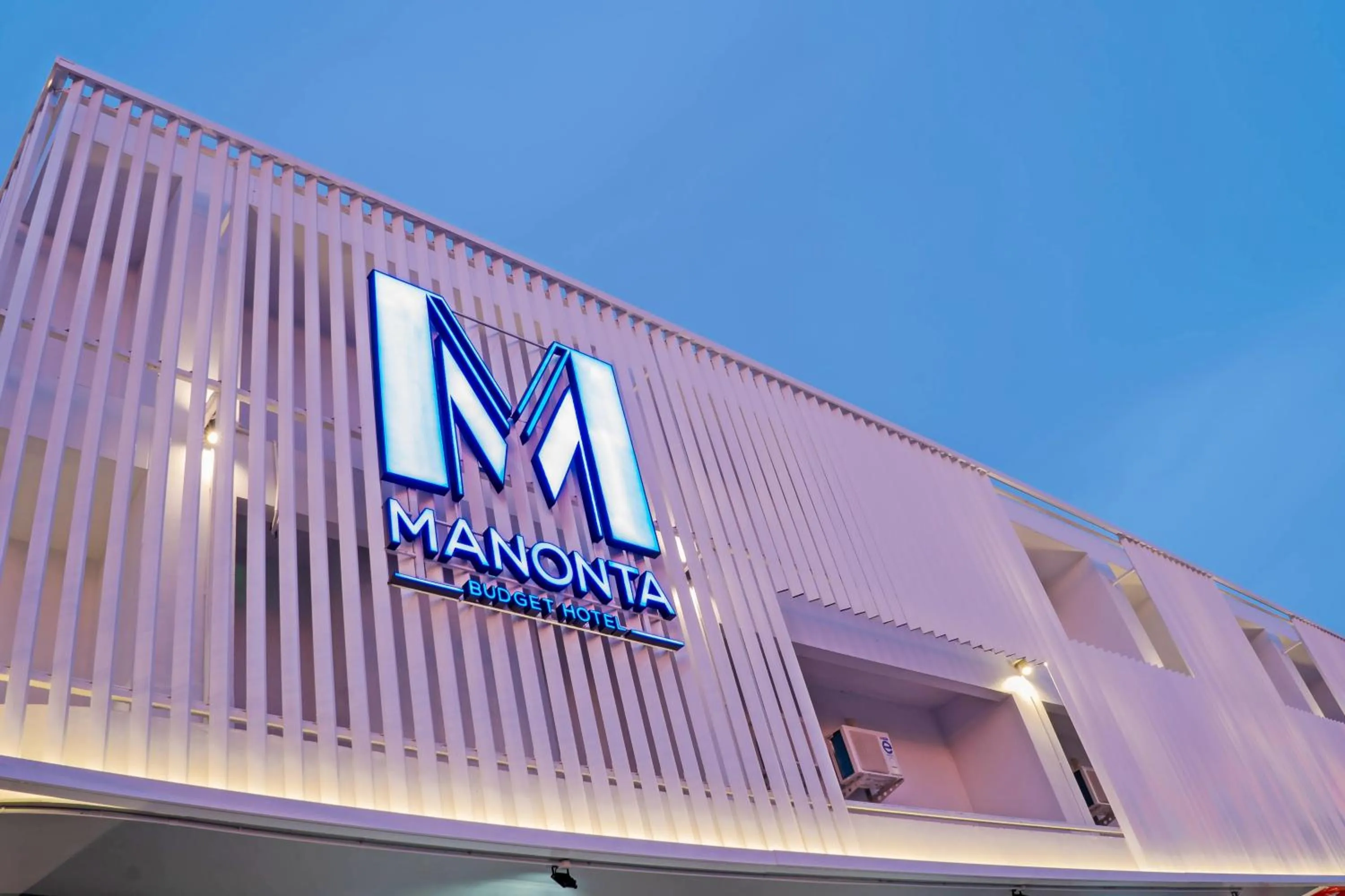 Property building in Manonta Budget Hotel