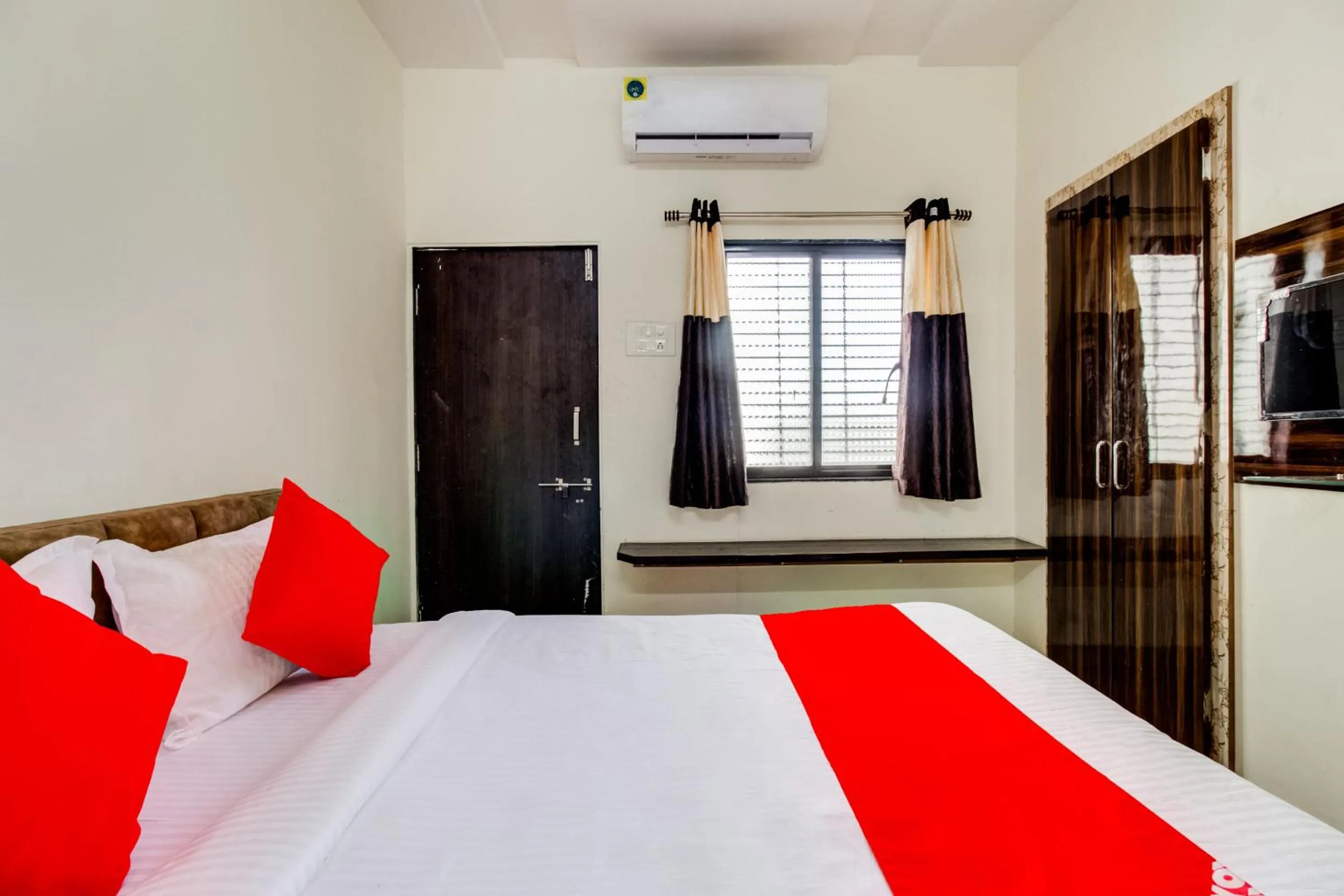 Bedroom, Bed in Hotel O 80 City Center