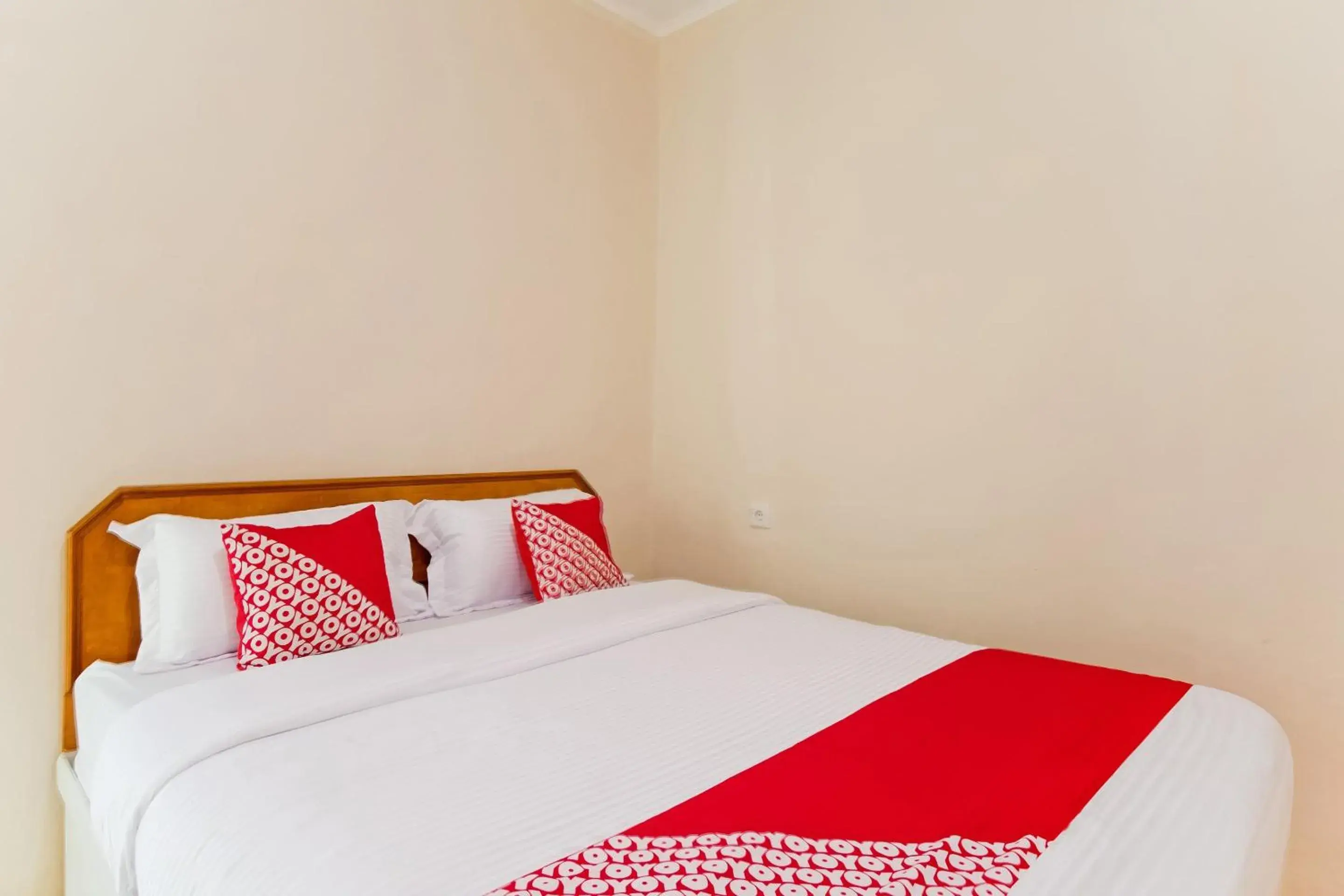 Bedroom in Hotel O Lansano Residence Syariah Bedroom in Hotel O Lansano Residence Syariah