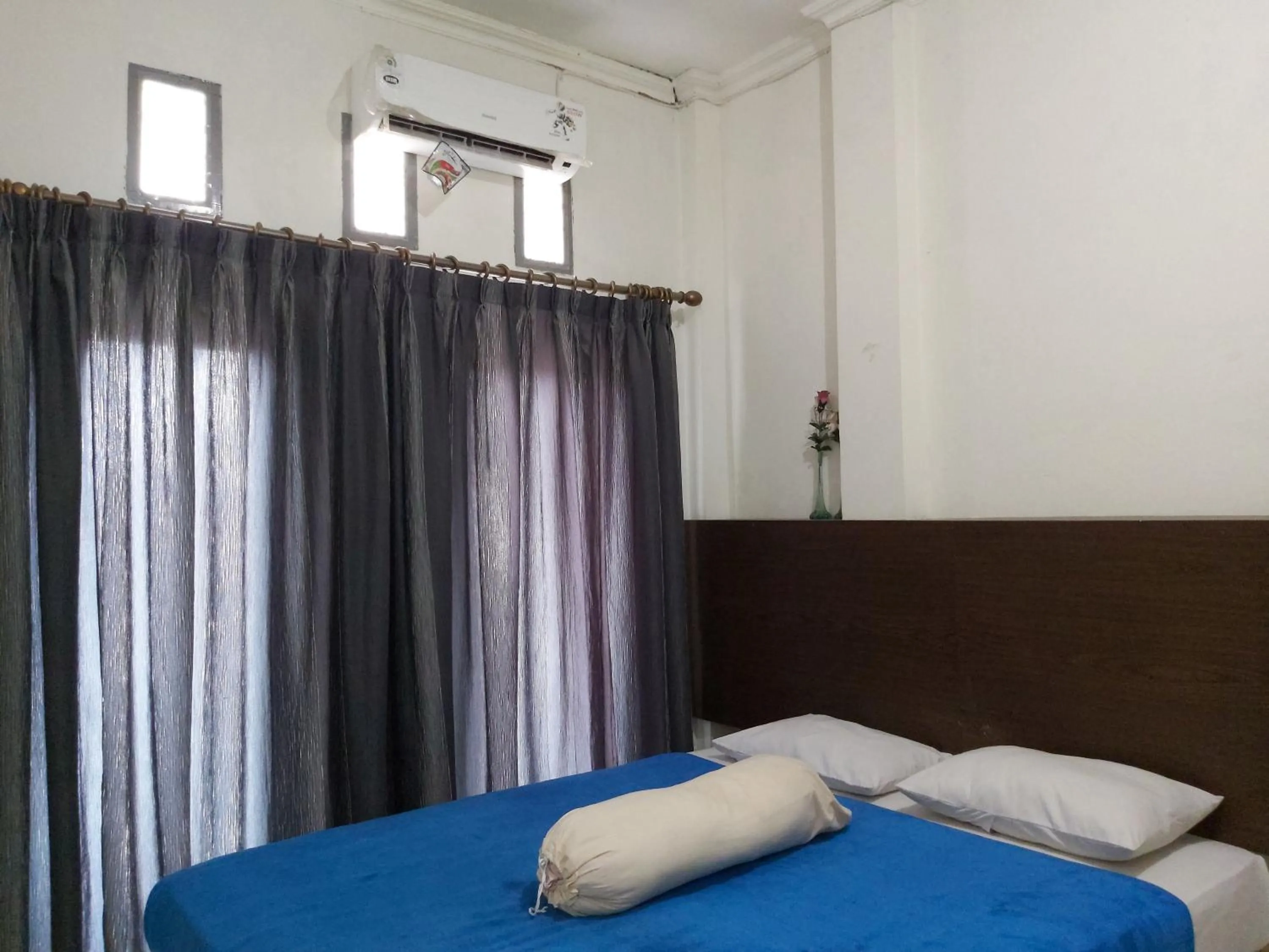 Bedroom, Bed in Hotel O Icha Homestay