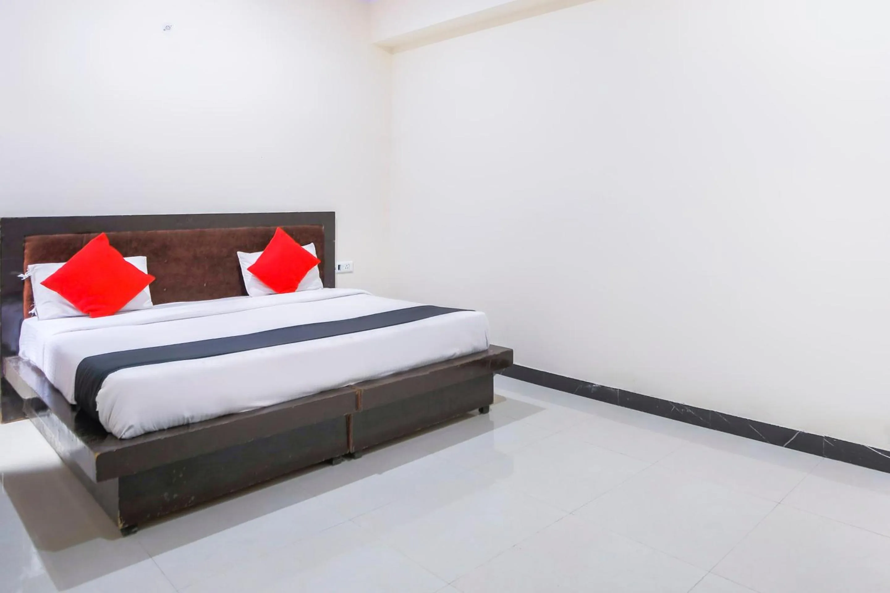 Bedroom in Hotel O GRANDEUR HOTEL