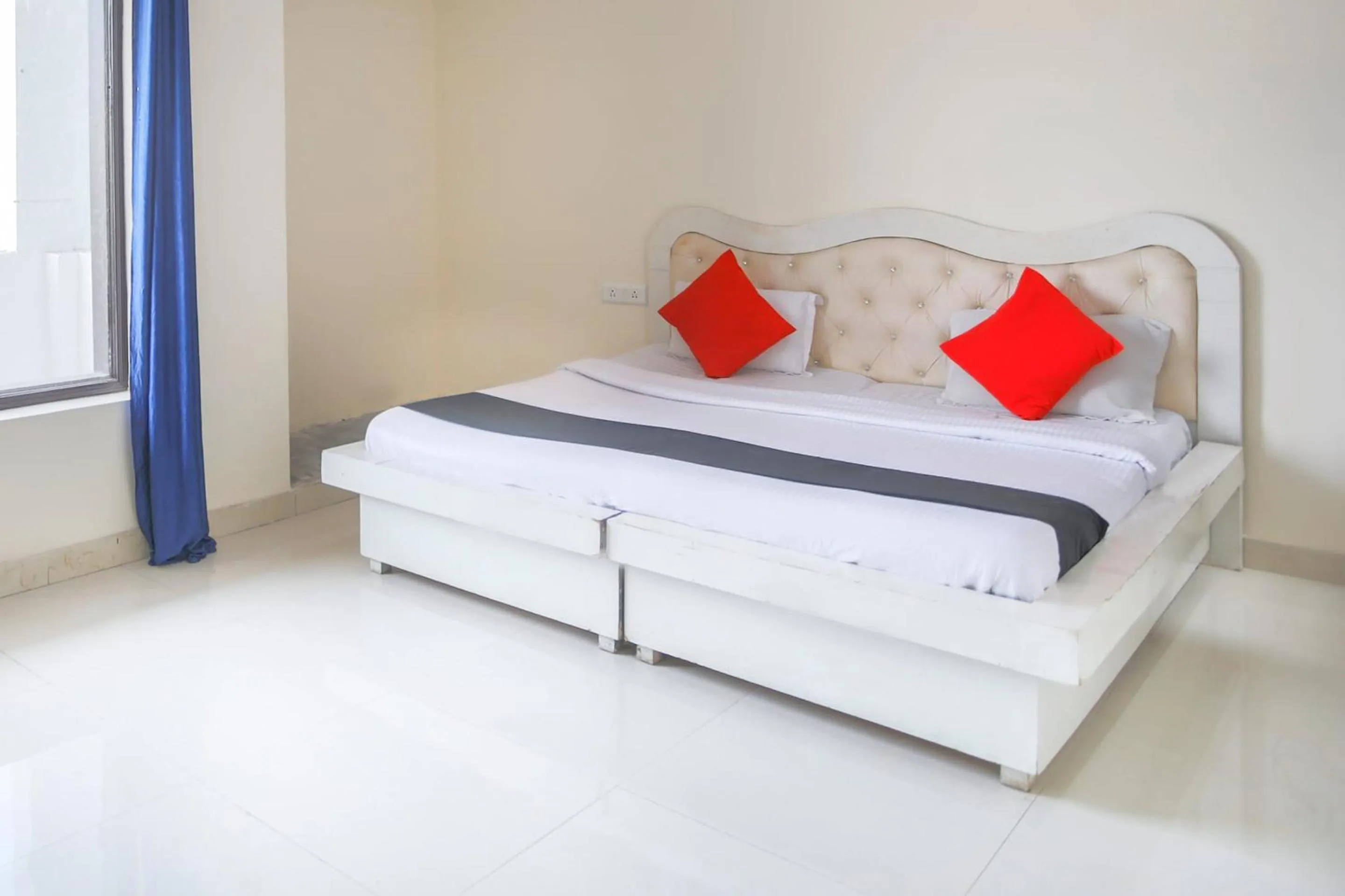 Bedroom in Hotel O GRANDEUR HOTEL