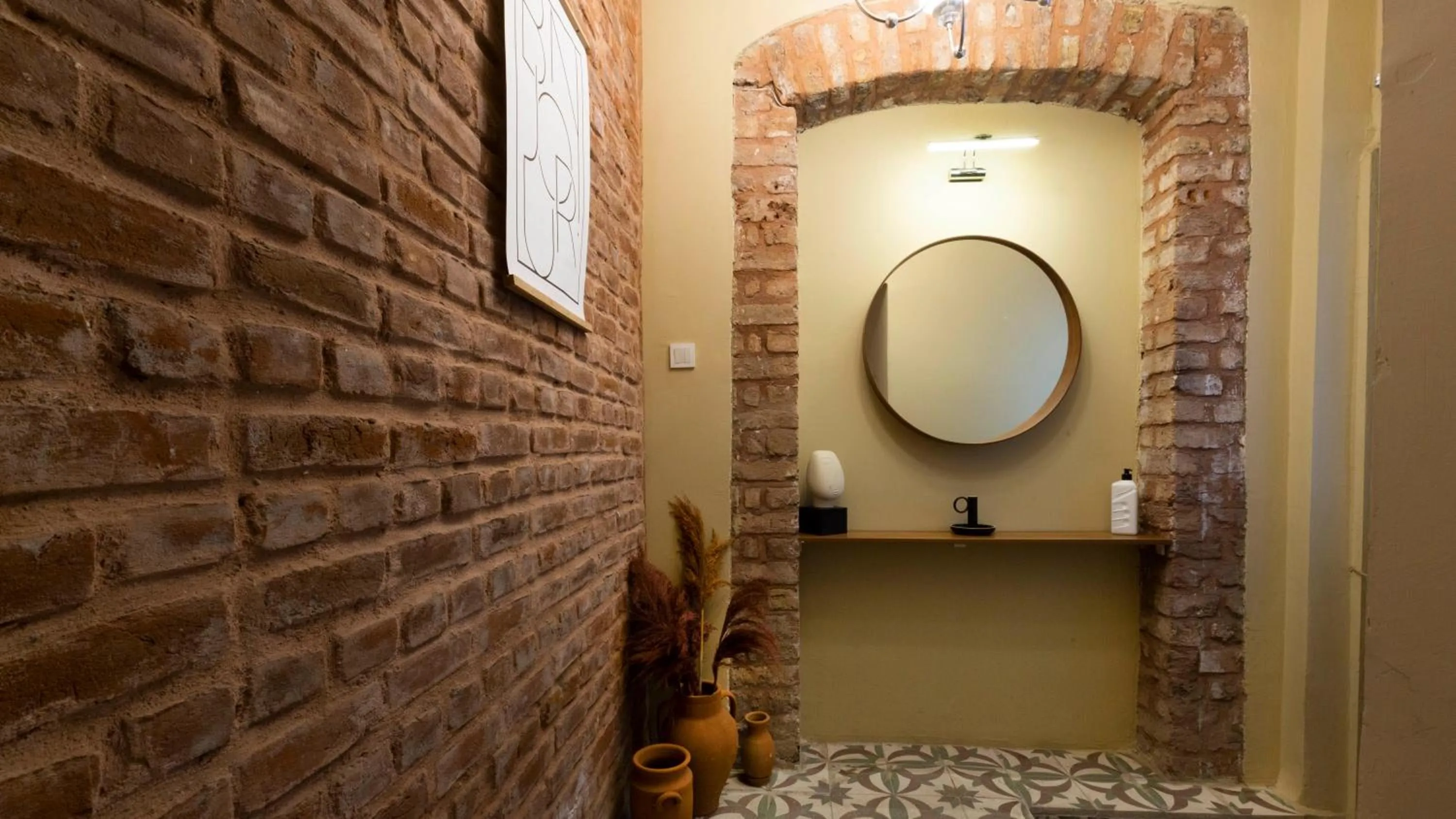 Property building in Maravilloso Hotel Pera