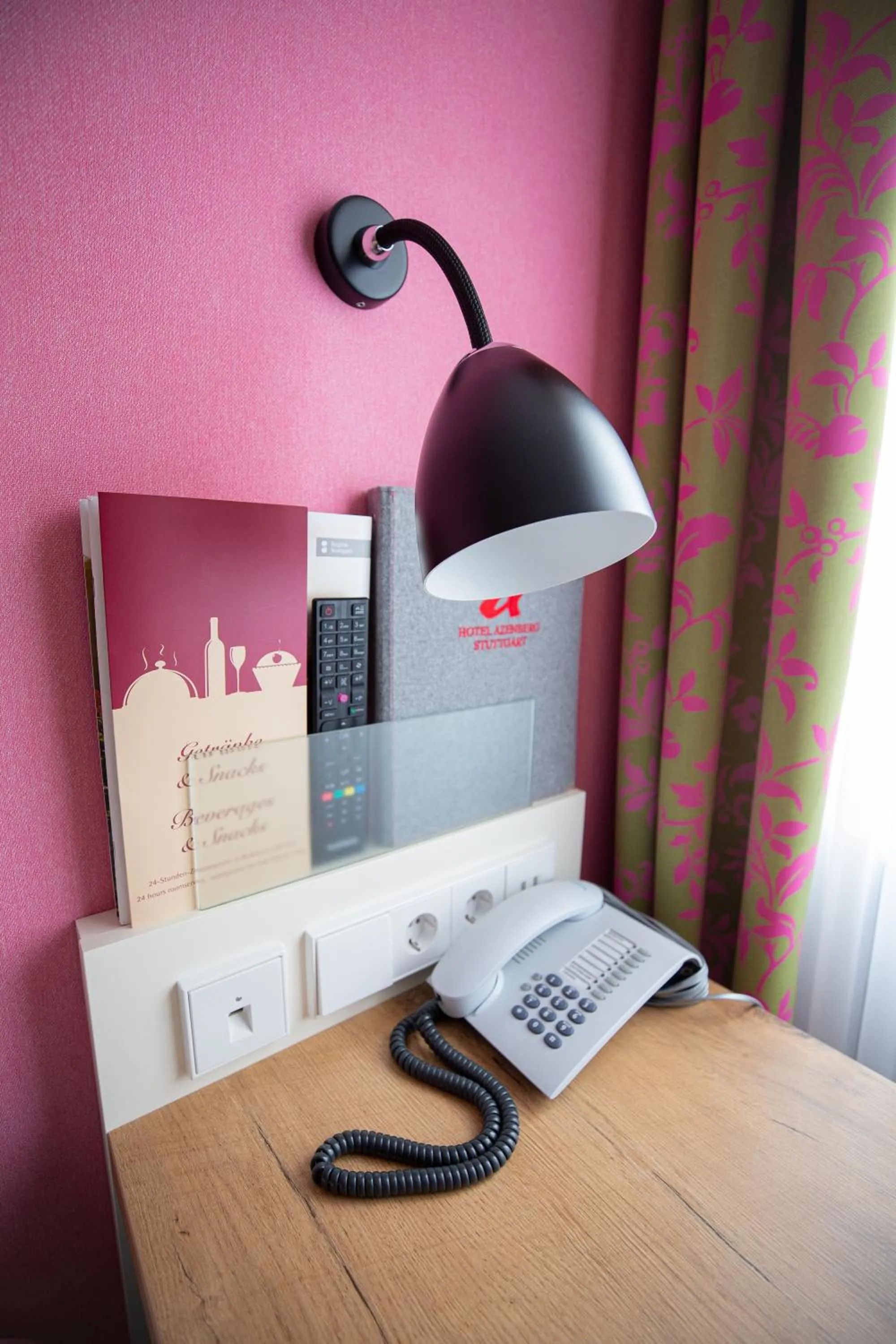 TV and multimedia in Hotel Azenberg