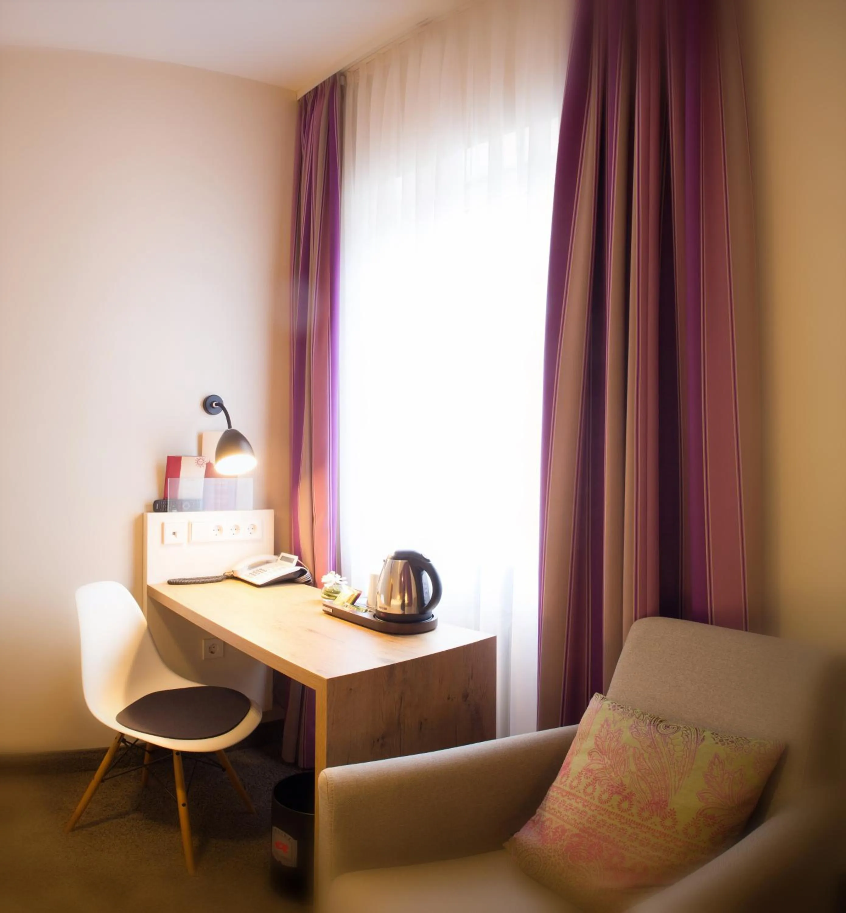 Photo of the whole room in Hotel Azenberg