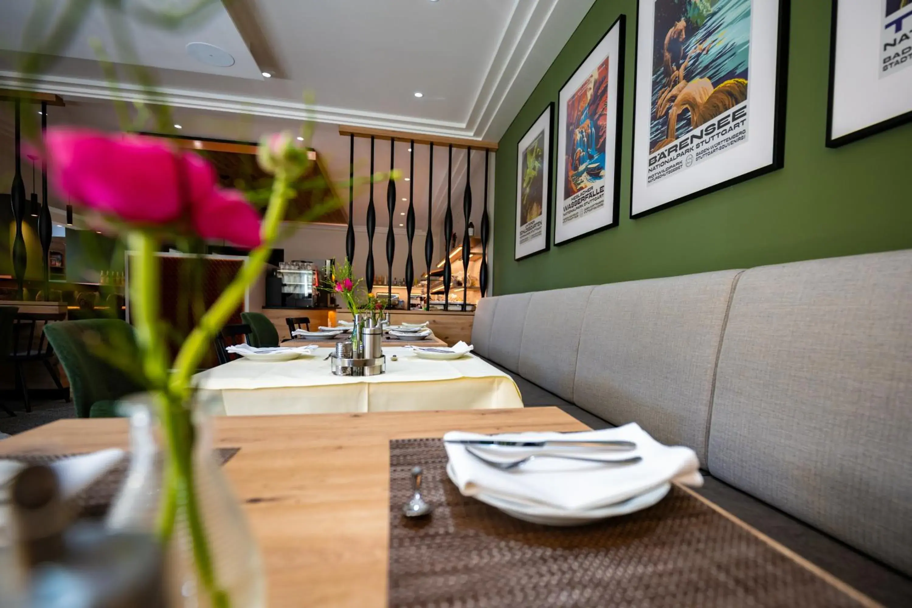 Restaurant/places to eat in Hotel Azenberg Restaurant/places to eat in Hotel Azenberg