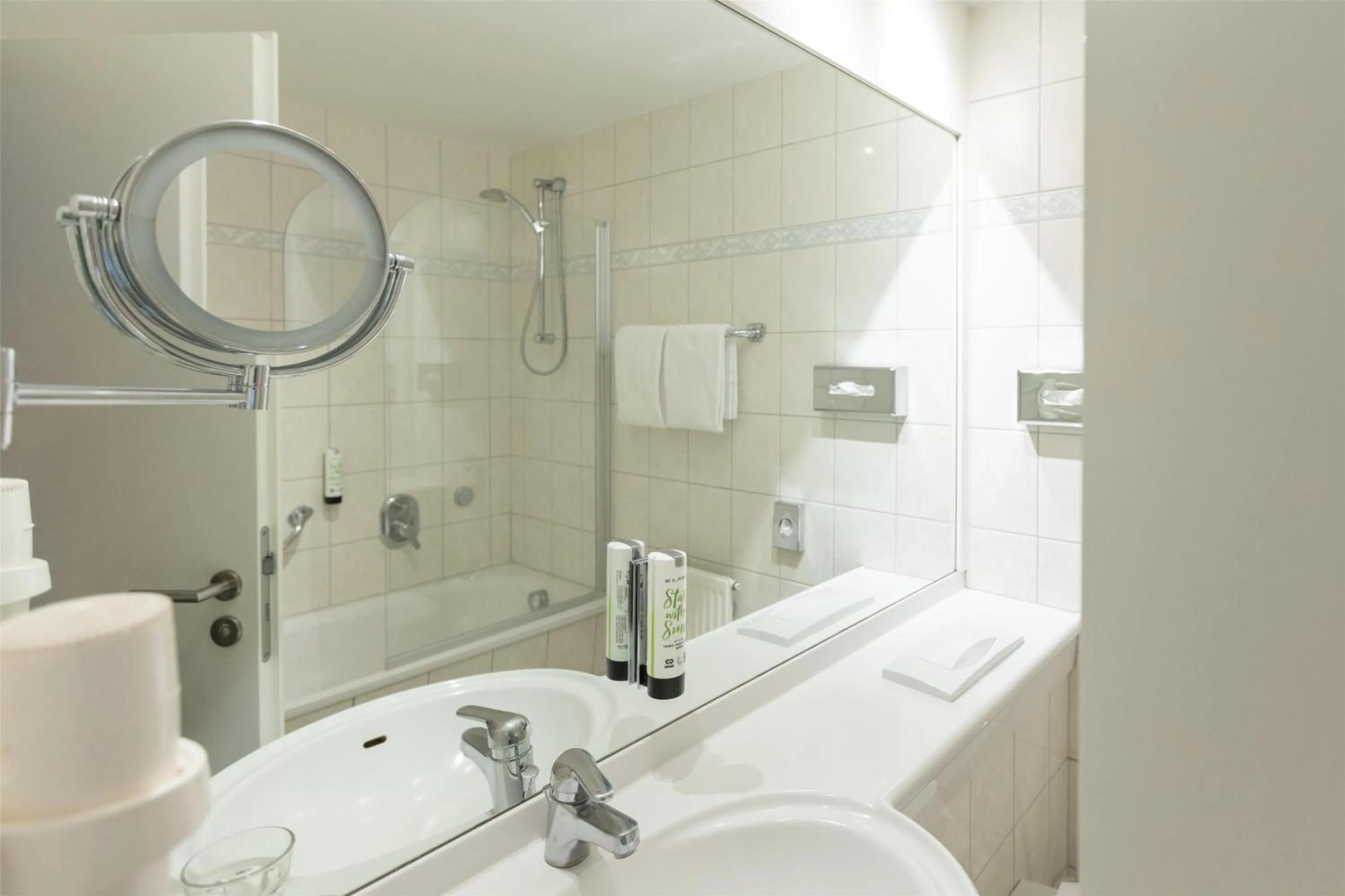 Bedroom in Best Western Plus Theodor Storm Hotel