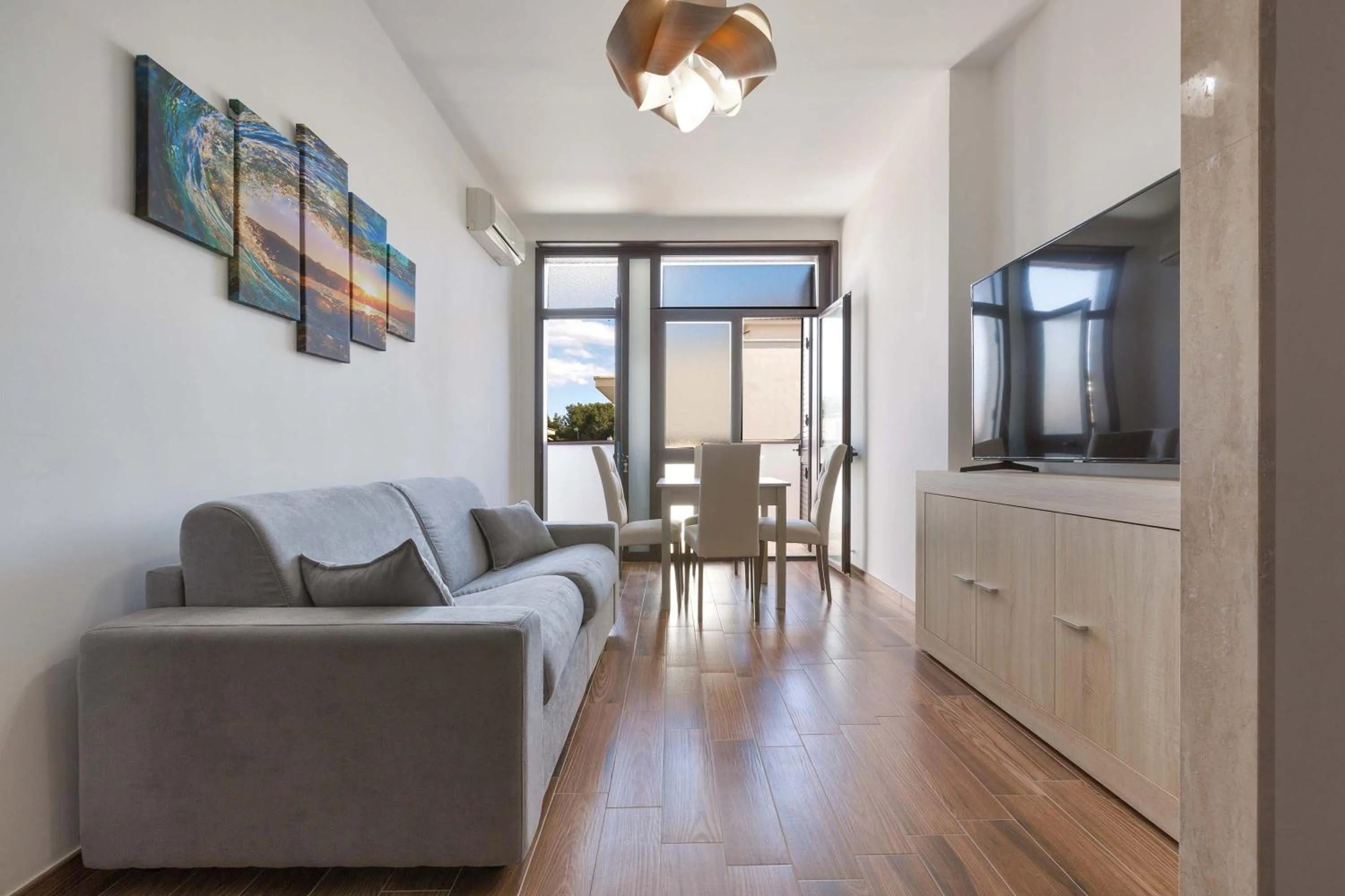 Photo of the whole room in Joy Home B&B