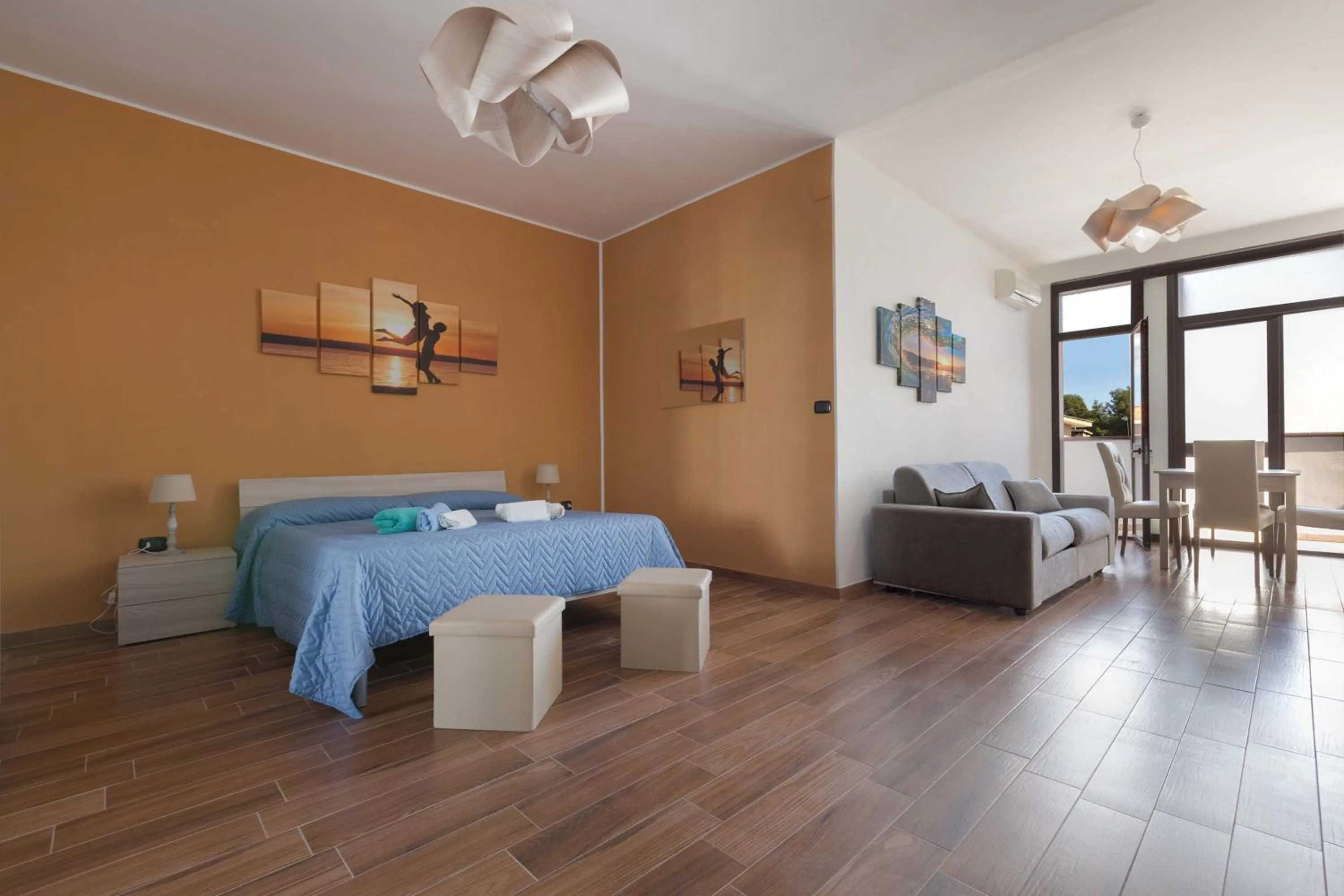 Photo of the whole room, Bed in Joy Home B&B