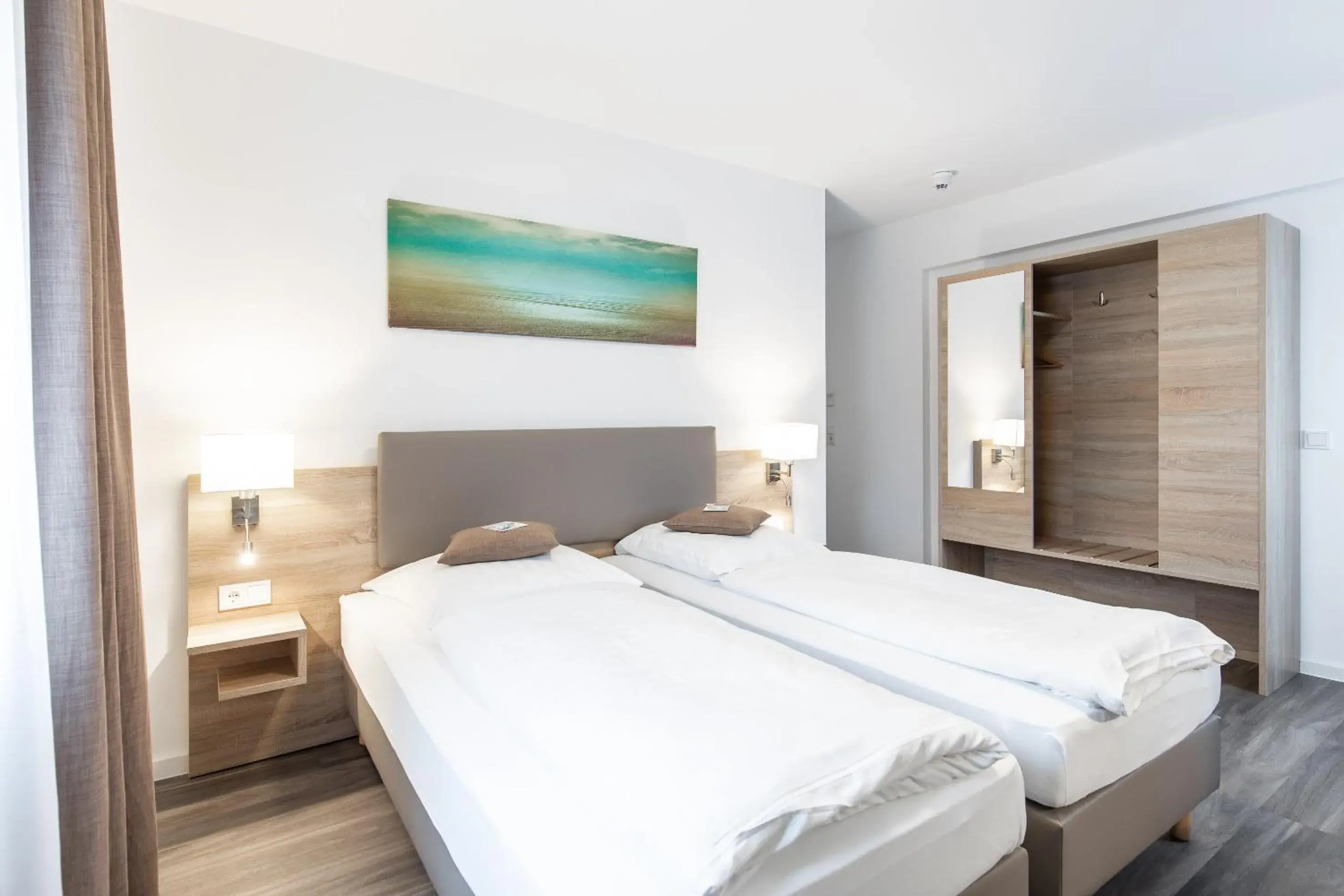 Photo of the whole room, Bed in Köln 2020 Photo of the whole room, Bed in Köln 2020