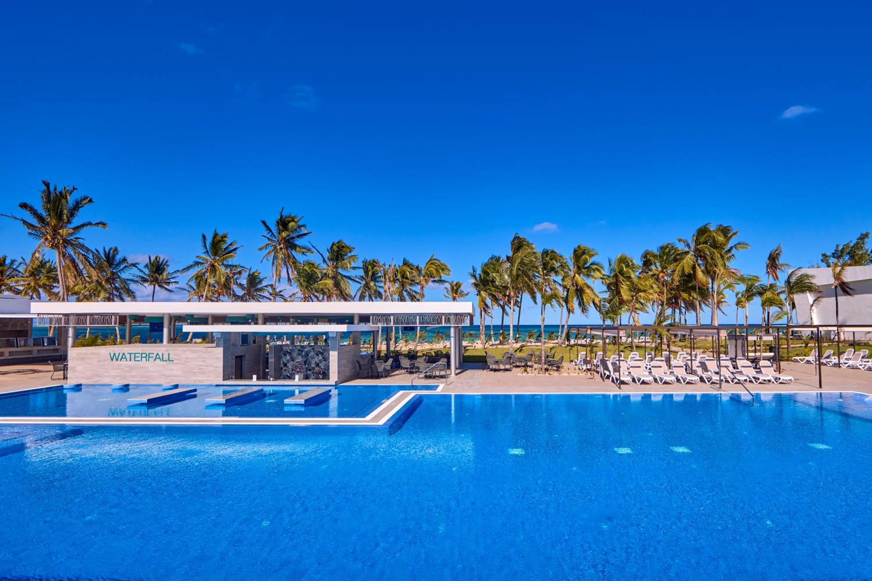 Swimming pool in Riu Palace Mauritius - All Inclusive - Adults Only
