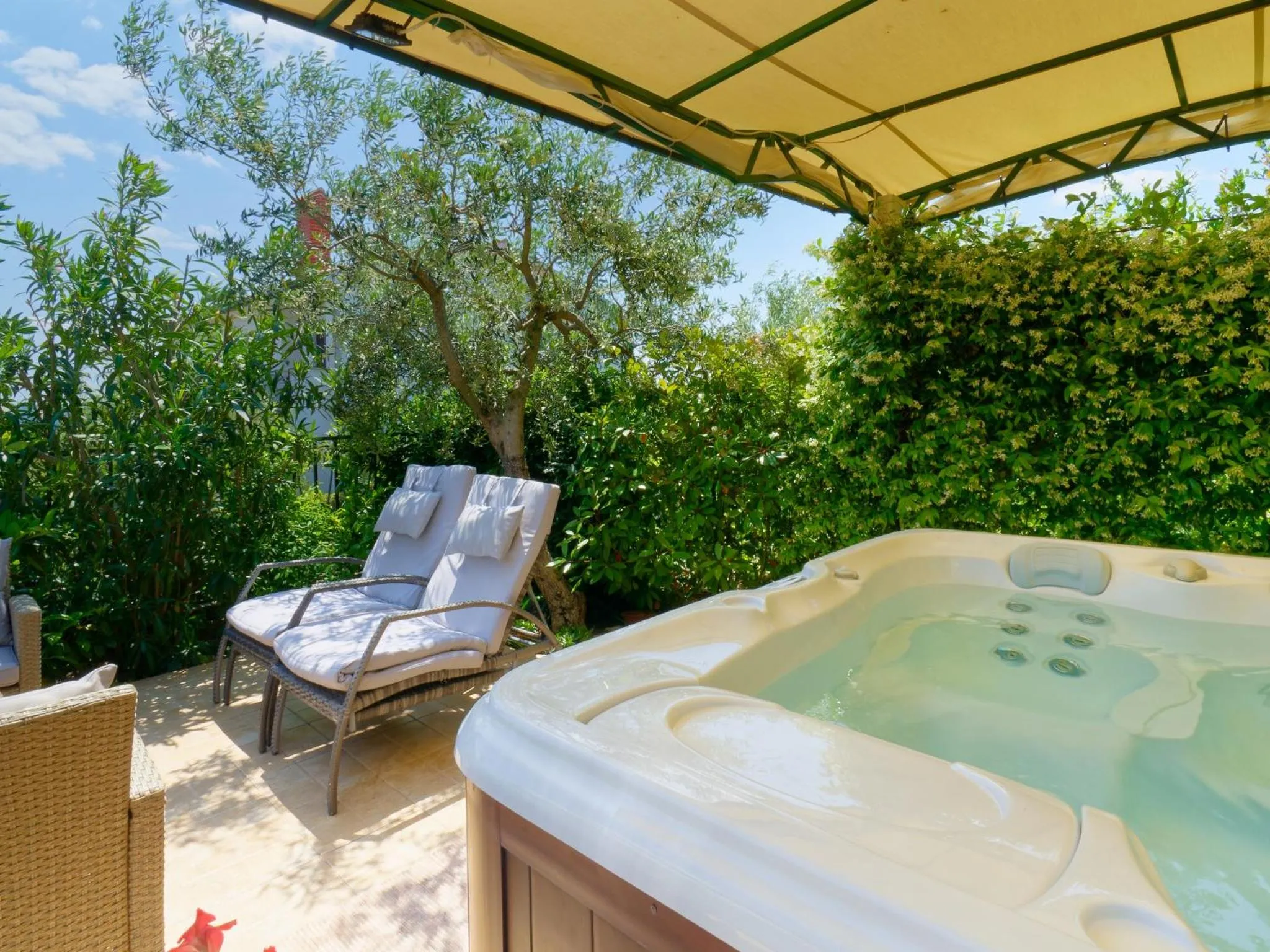 Hot Tub in Holiday Home Nevena by Rent Istria
