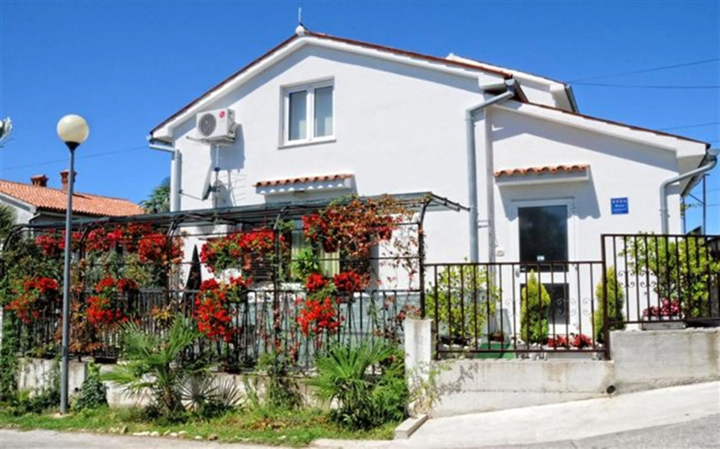 Property building in Holiday Home Nevena by Rent Istria