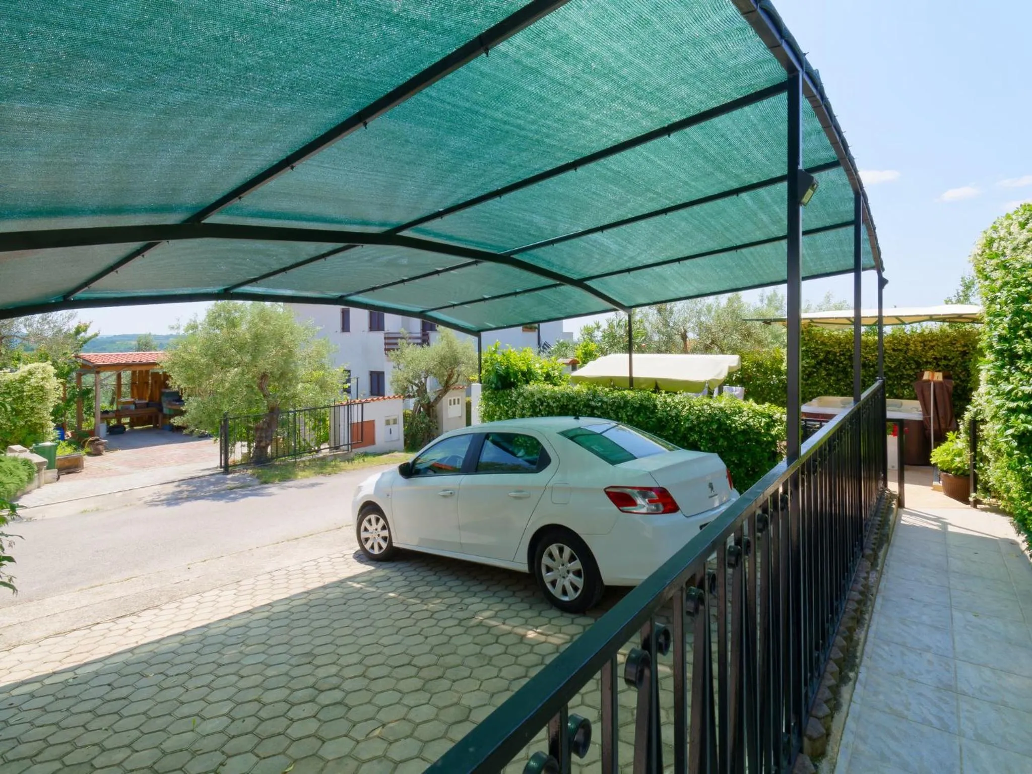Parking in Holiday Home Nevena by Rent Istria