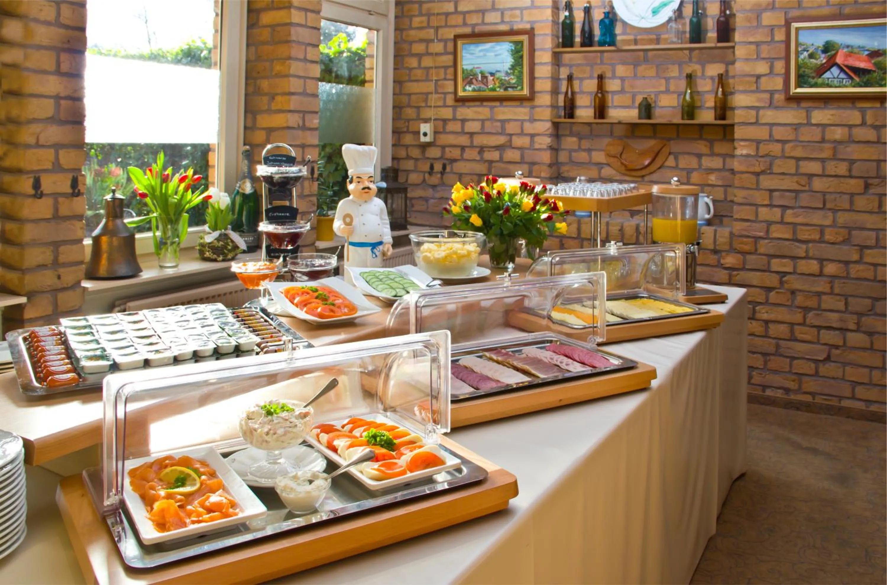 Buffet breakfast in Hotel Kreuzer