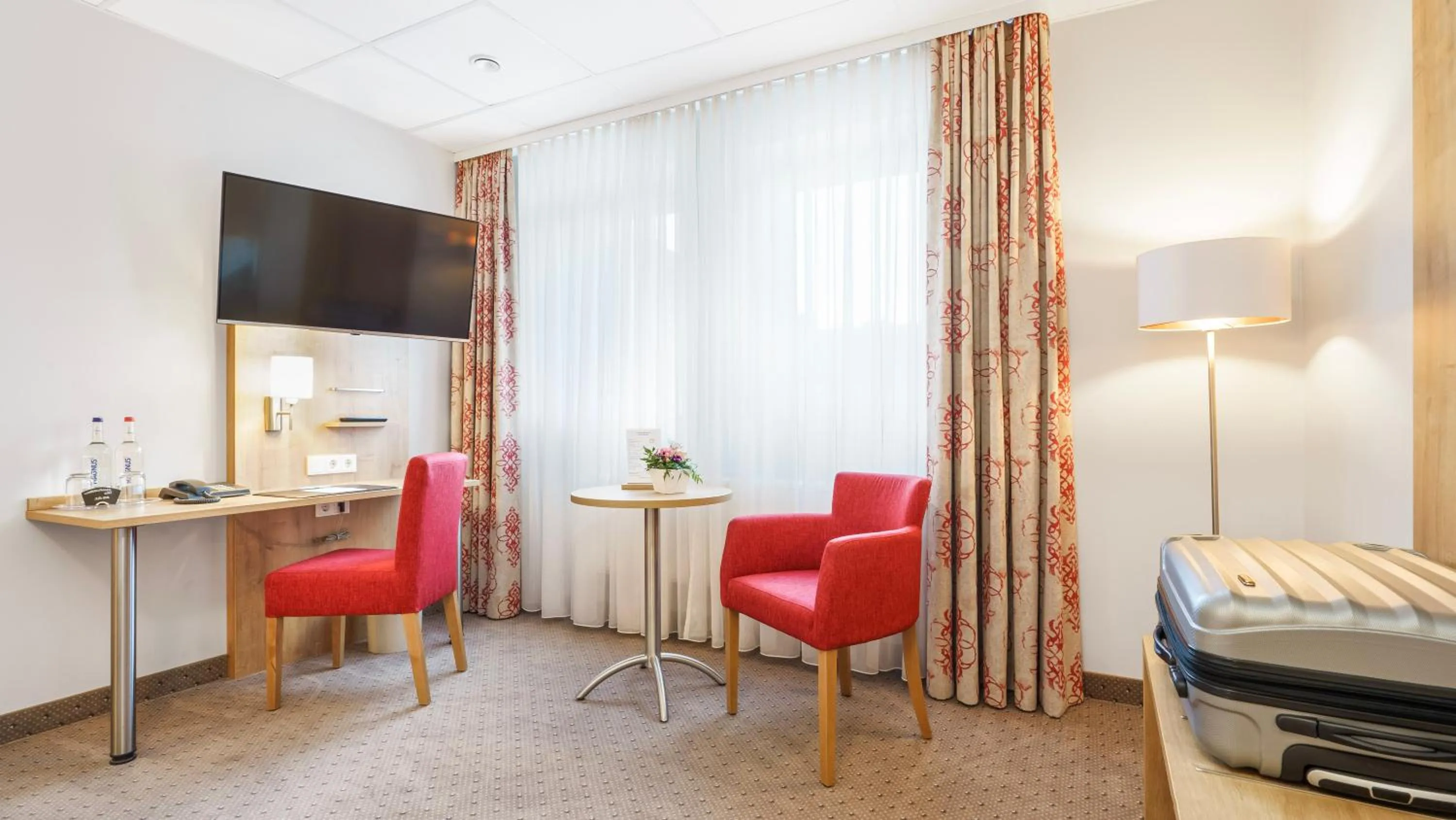 Photo of the whole room in Hotel Kreuzer