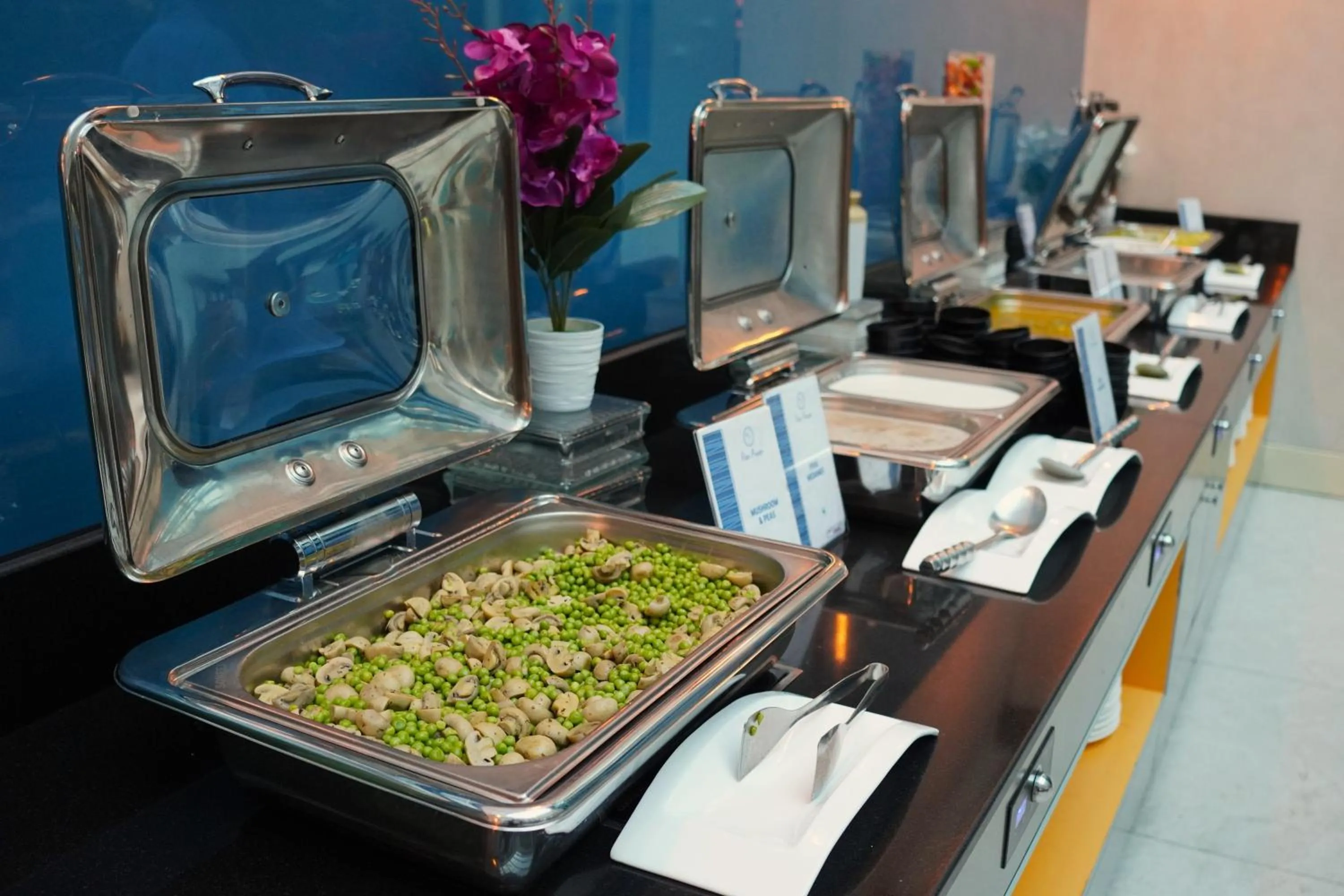 Food in FORTUNE ATRIUM HOTEL