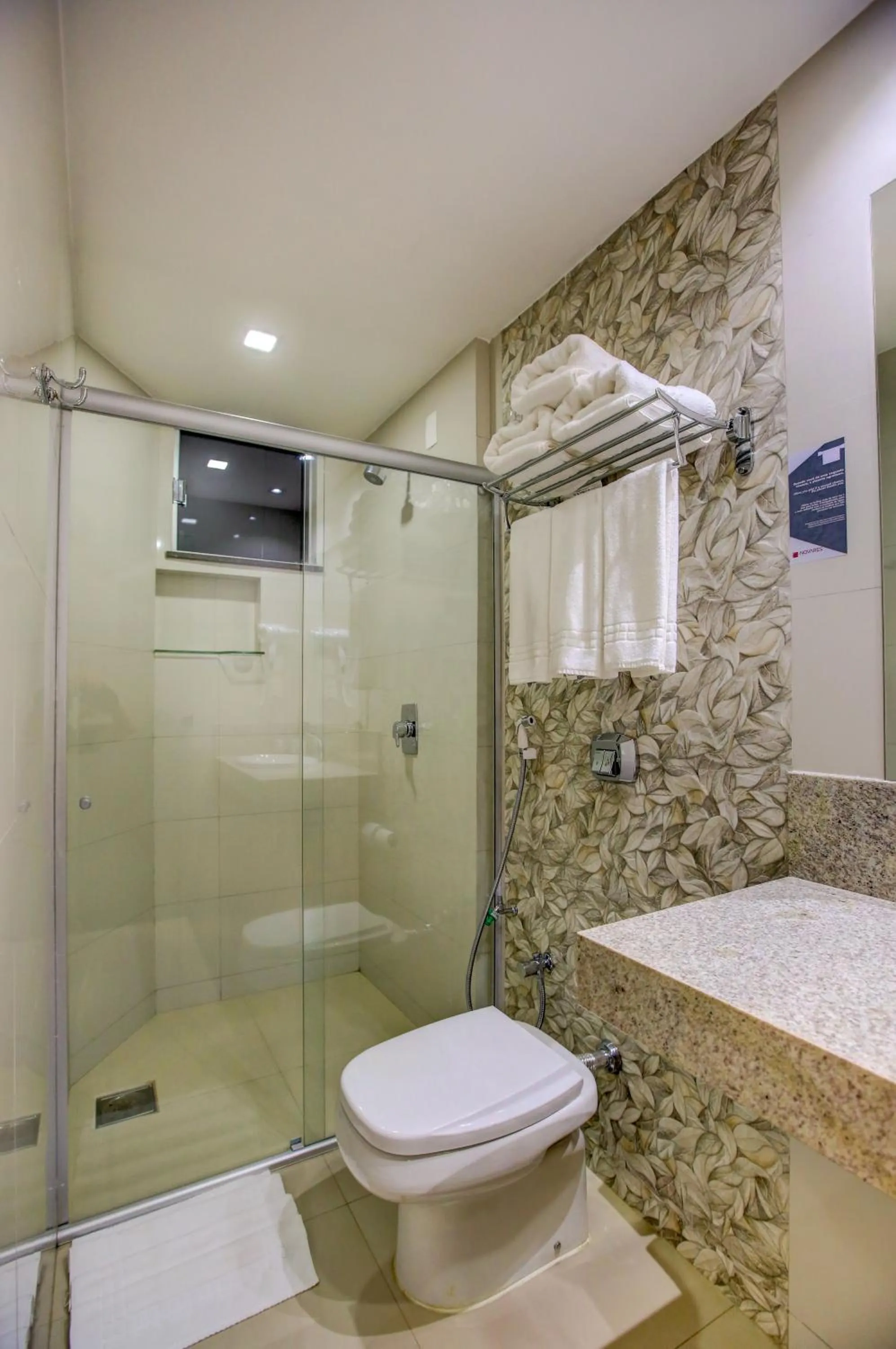 Toilet in Novares Hotel