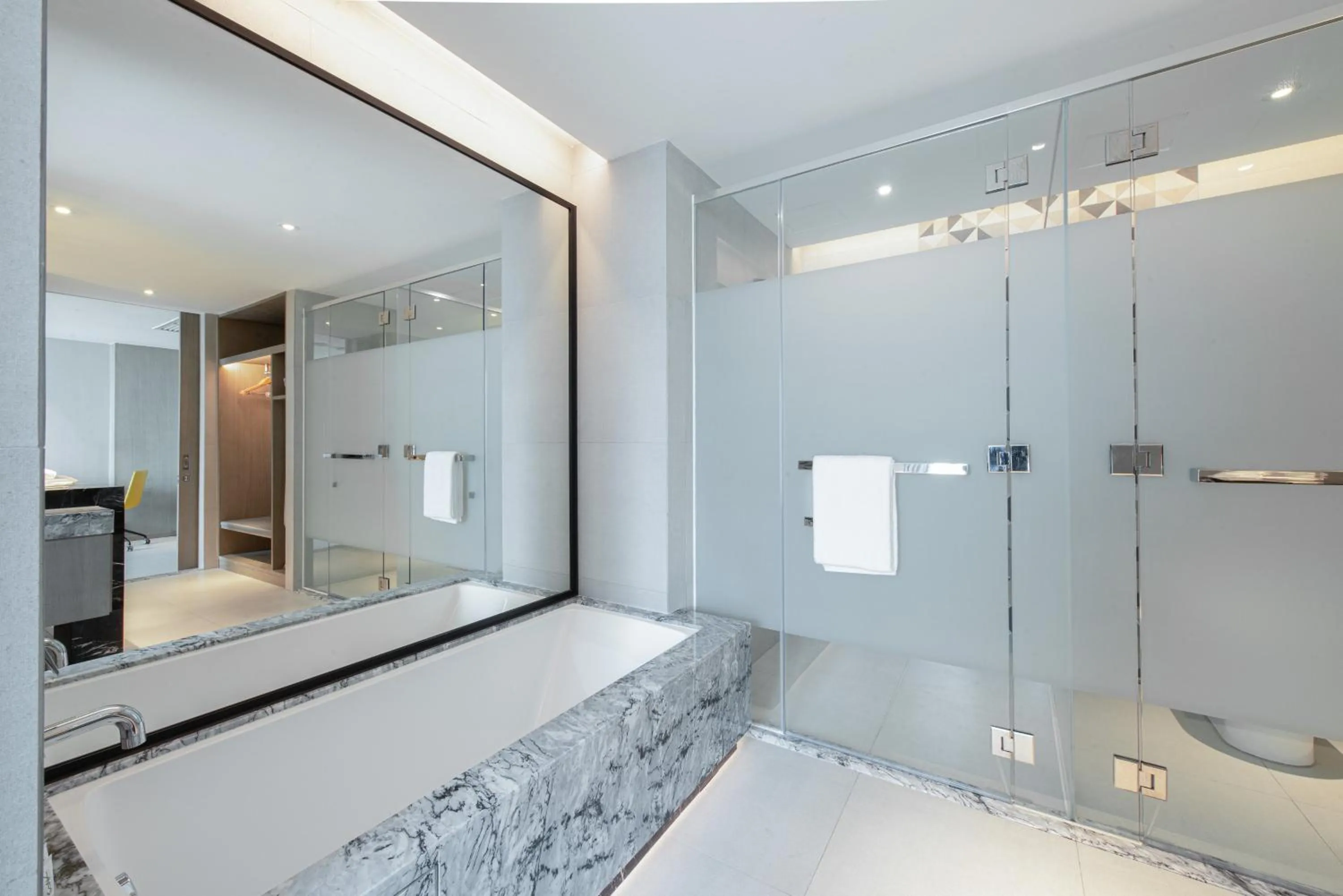 Bedroom in Holiday Inn Johor Bahru City Centre by IHG