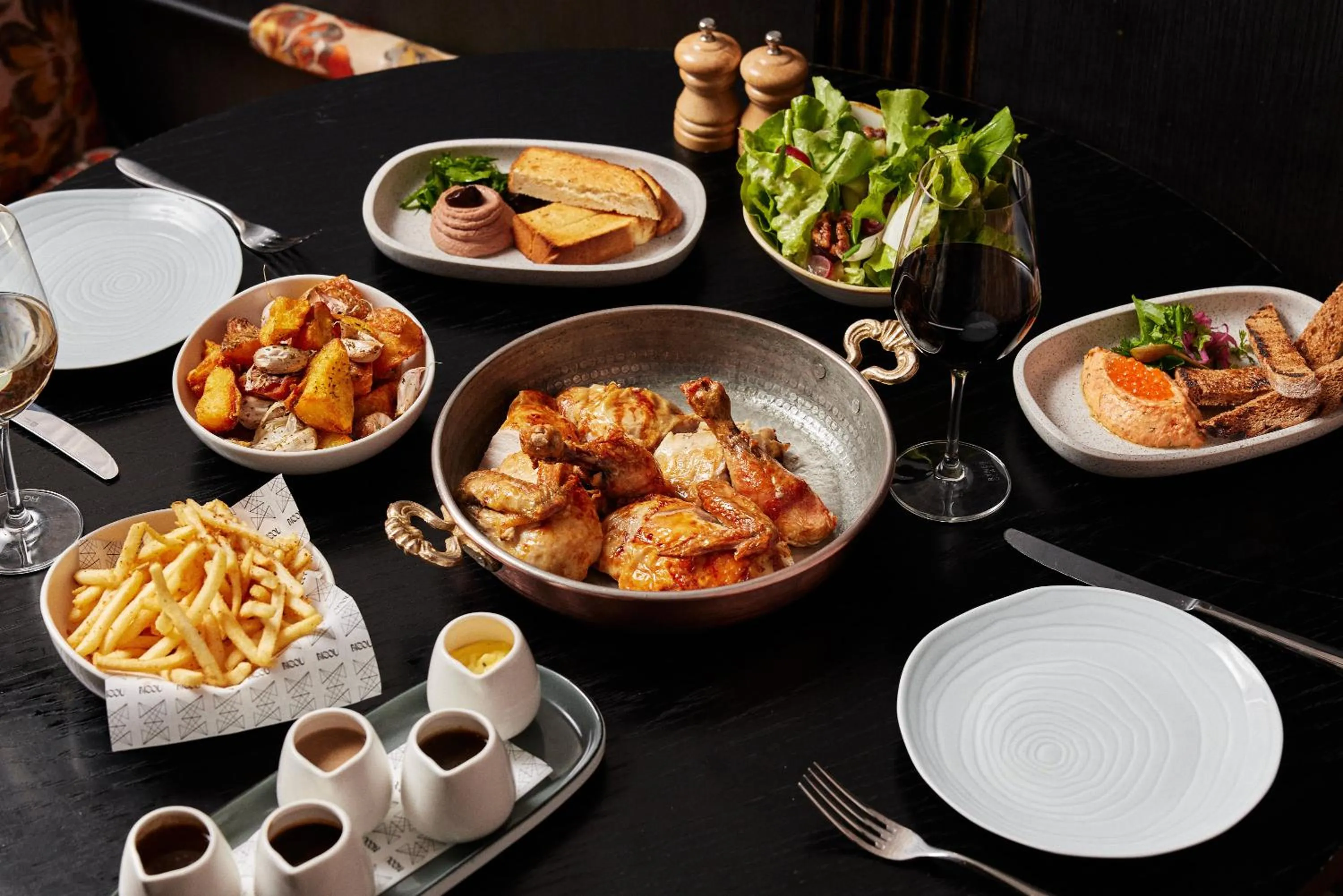 Restaurant/places to eat in Hotel X Brisbane Fortitude Vly, Vignette Collection by IHG