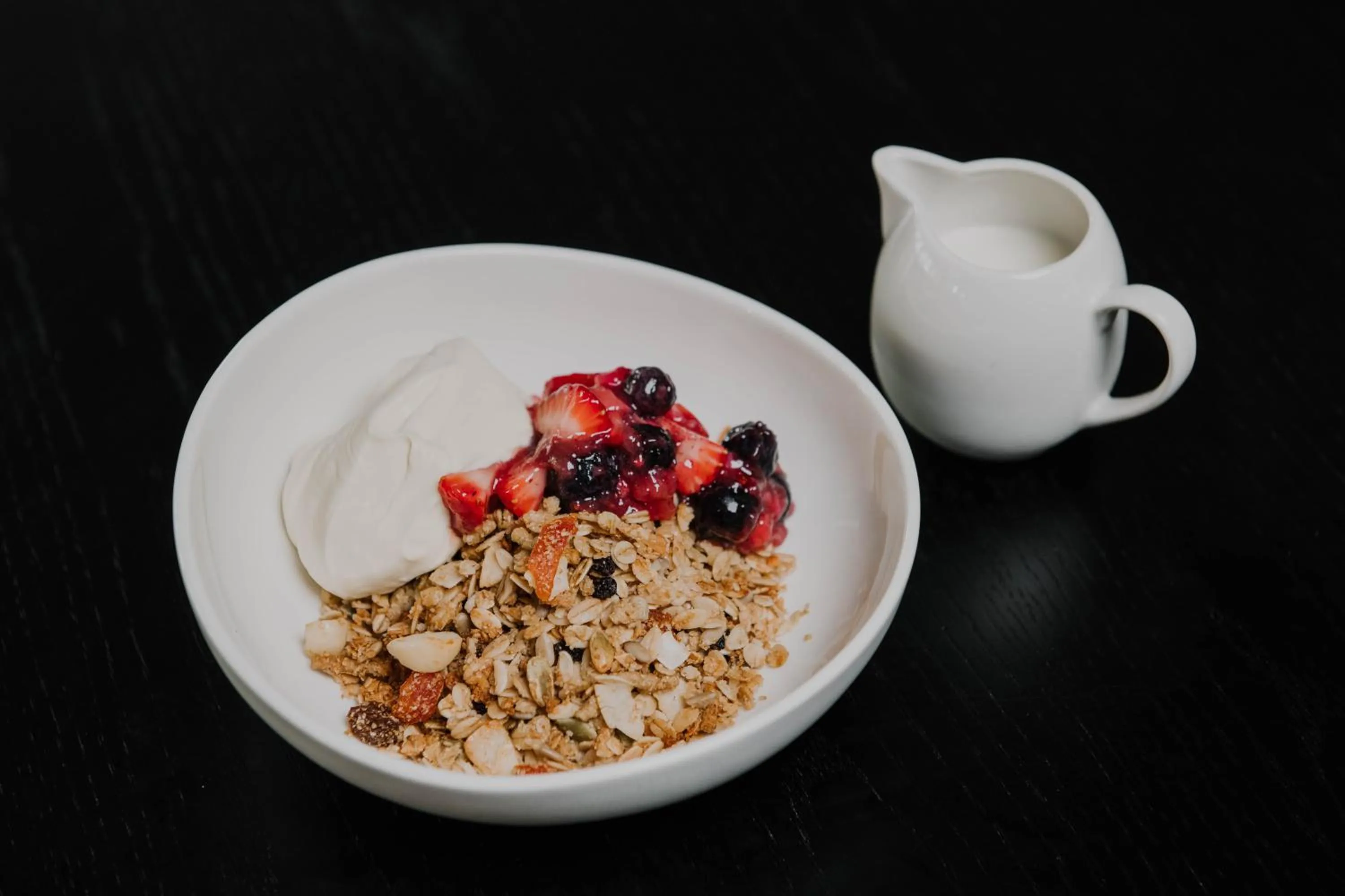 Food and drinks in Hotel X Brisbane Fortitude Vly, Vignette Collection by IHG