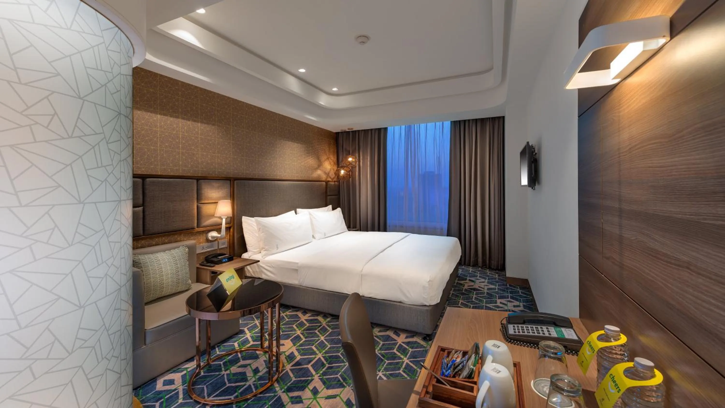 Photo of the whole room, Bed in Holiday Inn Gurugram Sector 90 by IHG